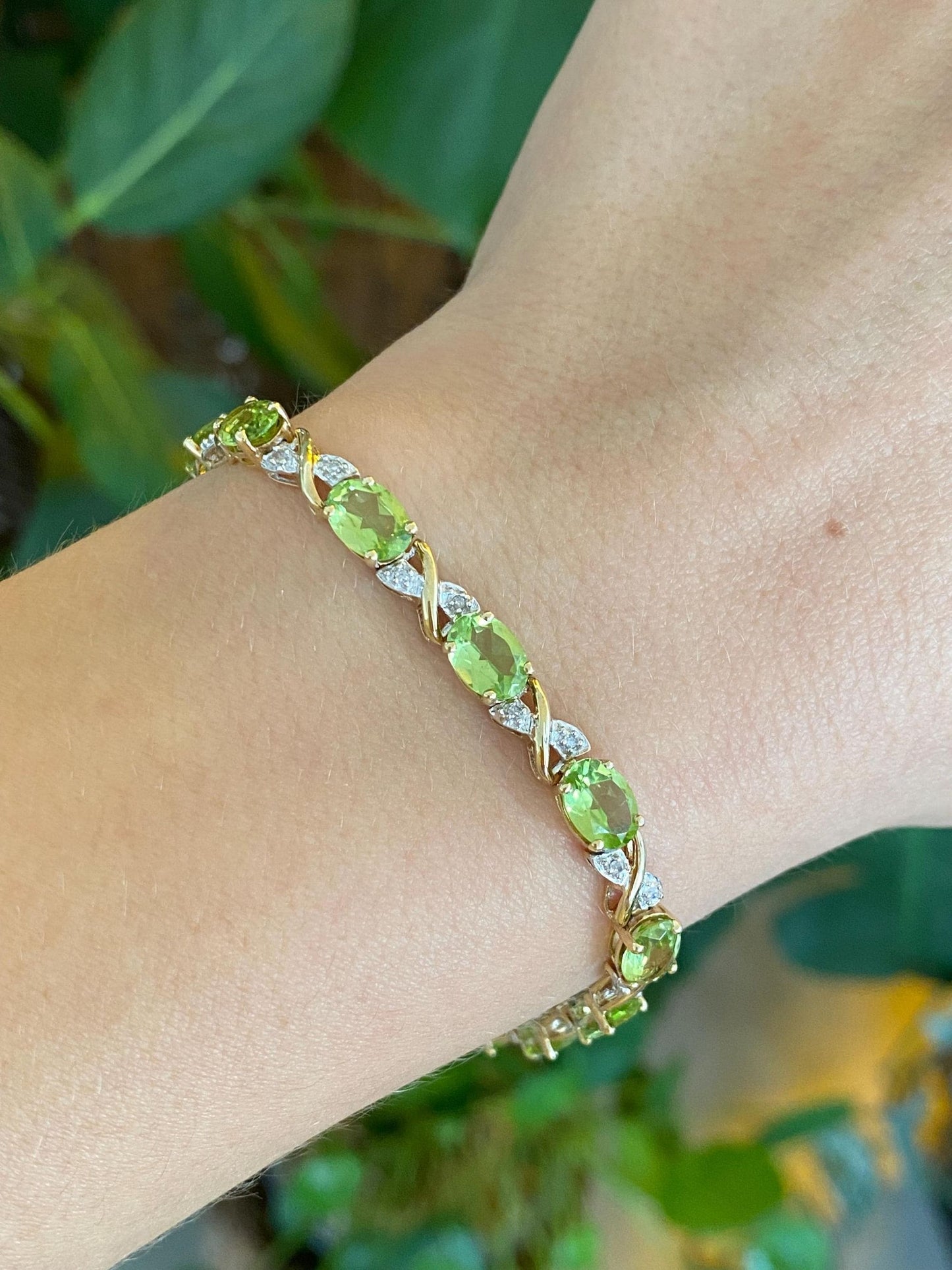 Vintage Solid 10k White & Yellow Gold Diamond Peridot Link Bracelet - 7.25 inches