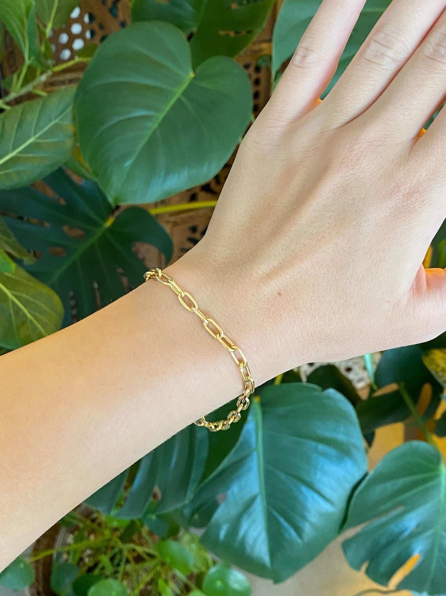 Vintage Solid 18k Yellow Gold Paperclip Chain Bracelet - 7.5 Inches