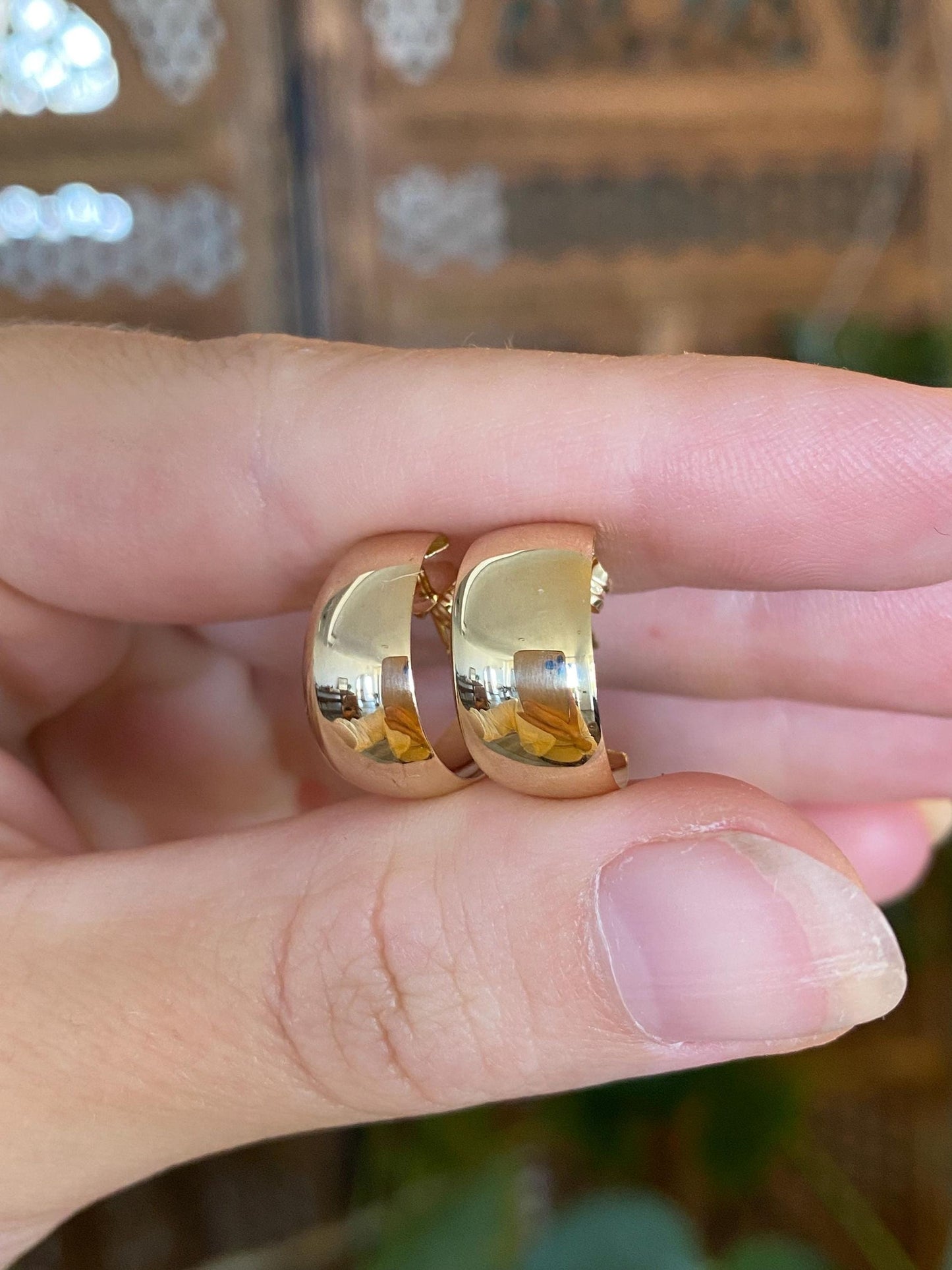 Vintage Solid 14k Yellow Gold Tapered Hoop Stud Earrings
