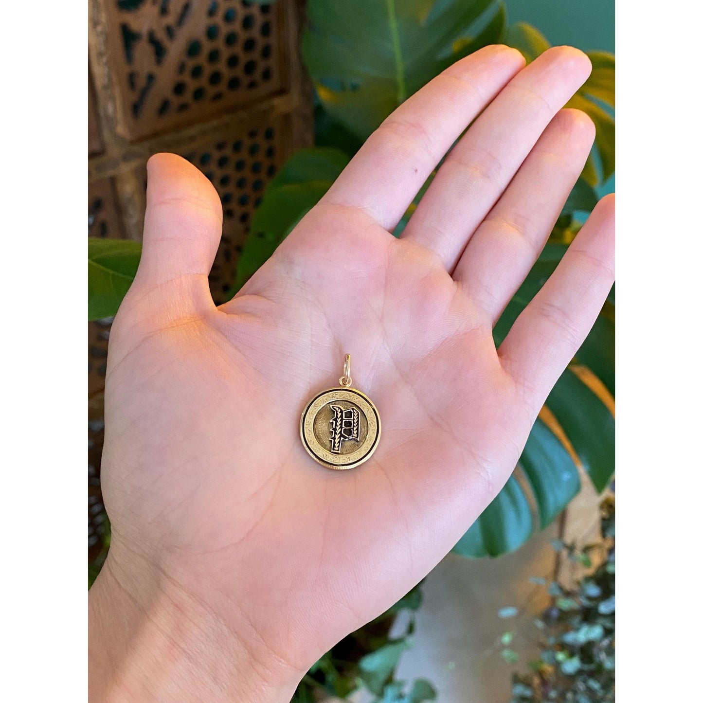 Vintage Solid 14k Yellow Gold Black Enamel Initial 'P' Cufflink Conversion Charm