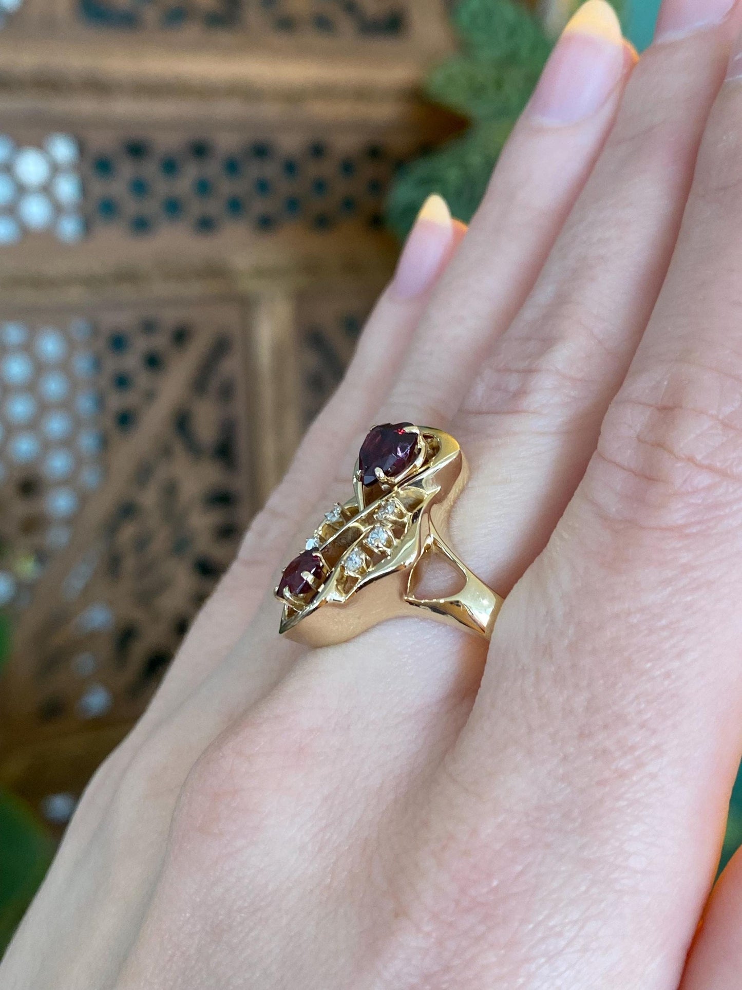 Vintage Solid 14k Yellow Gold Diamond Garnet Ring - Size 10.5