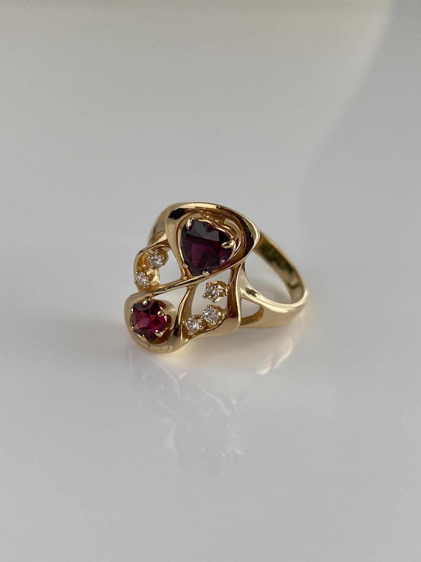 Vintage Solid 14k Yellow Gold Diamond Garnet Ring - Size 10.5