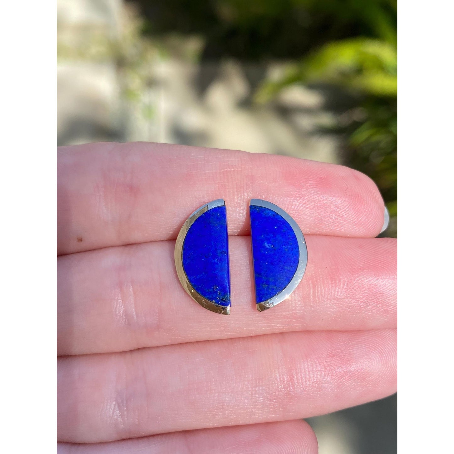 Vintage Solid 14k Yellow Gold Blue Lapis Lazuli Inlay Stud Earrings