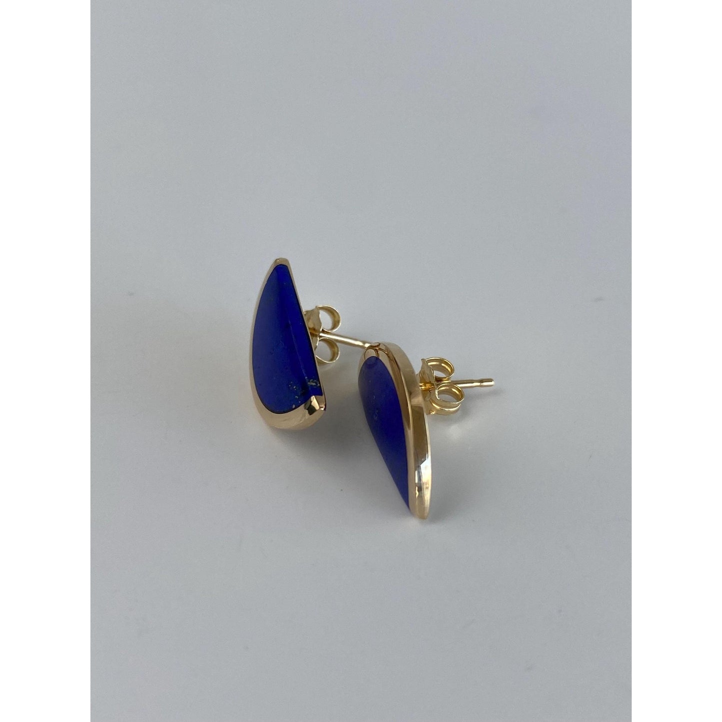 Vintage Solid 14k Yellow Gold Blue Lapis Lazuli Inlay Stud Earrings