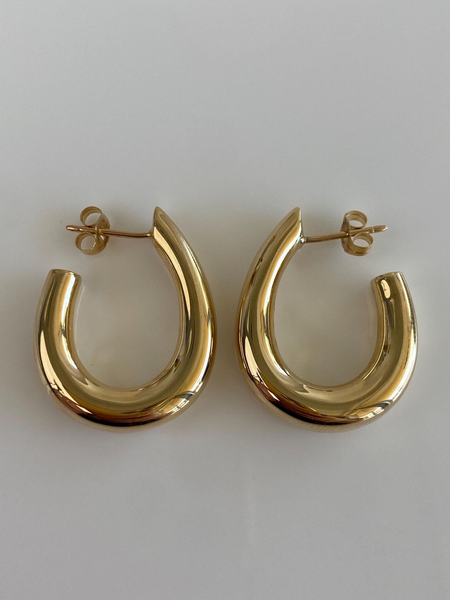 Vintage 14k Yellow Gold Oval Hoop Earrings