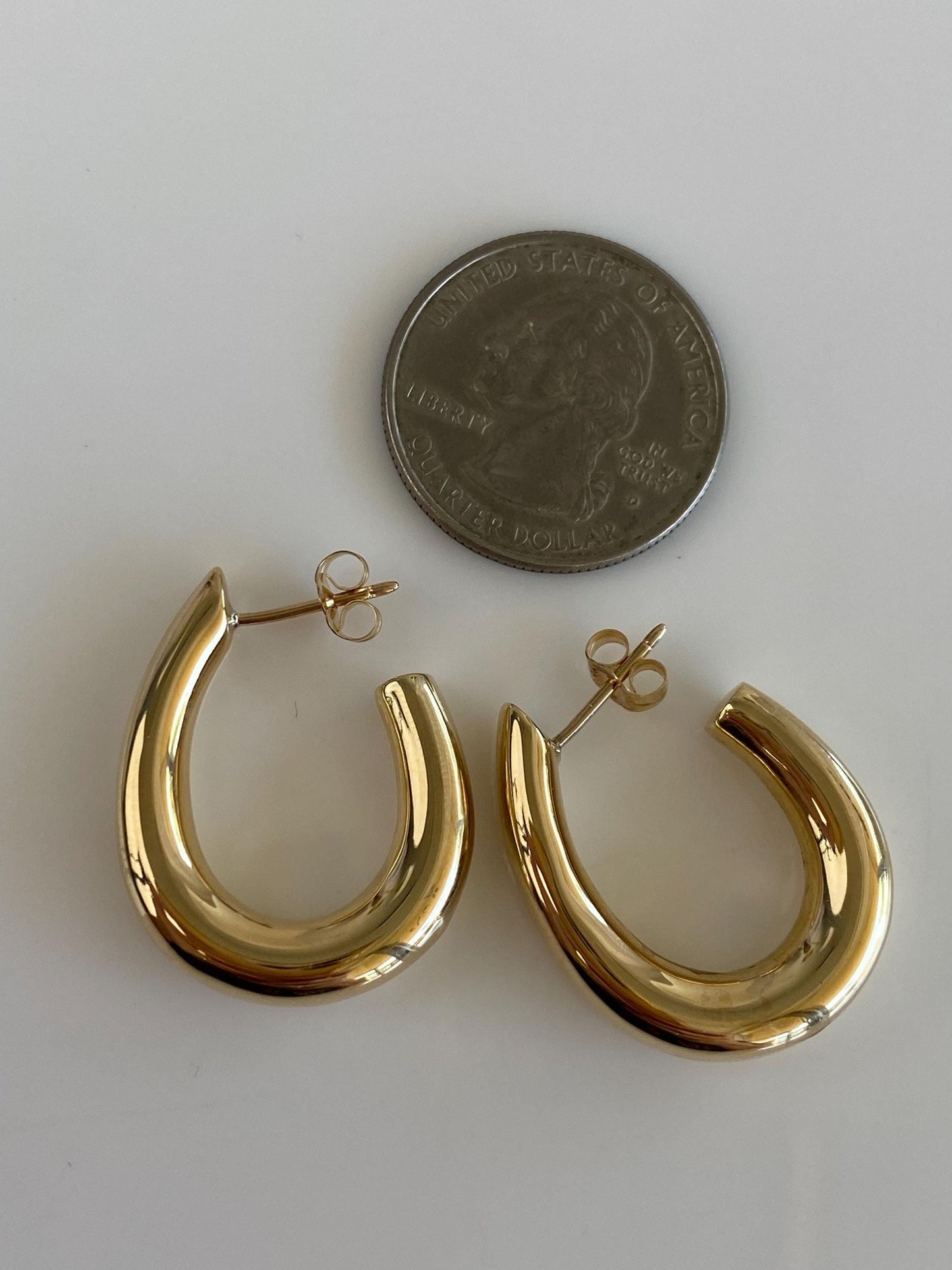 Vintage 14k Yellow Gold Oval Hoop Earrings