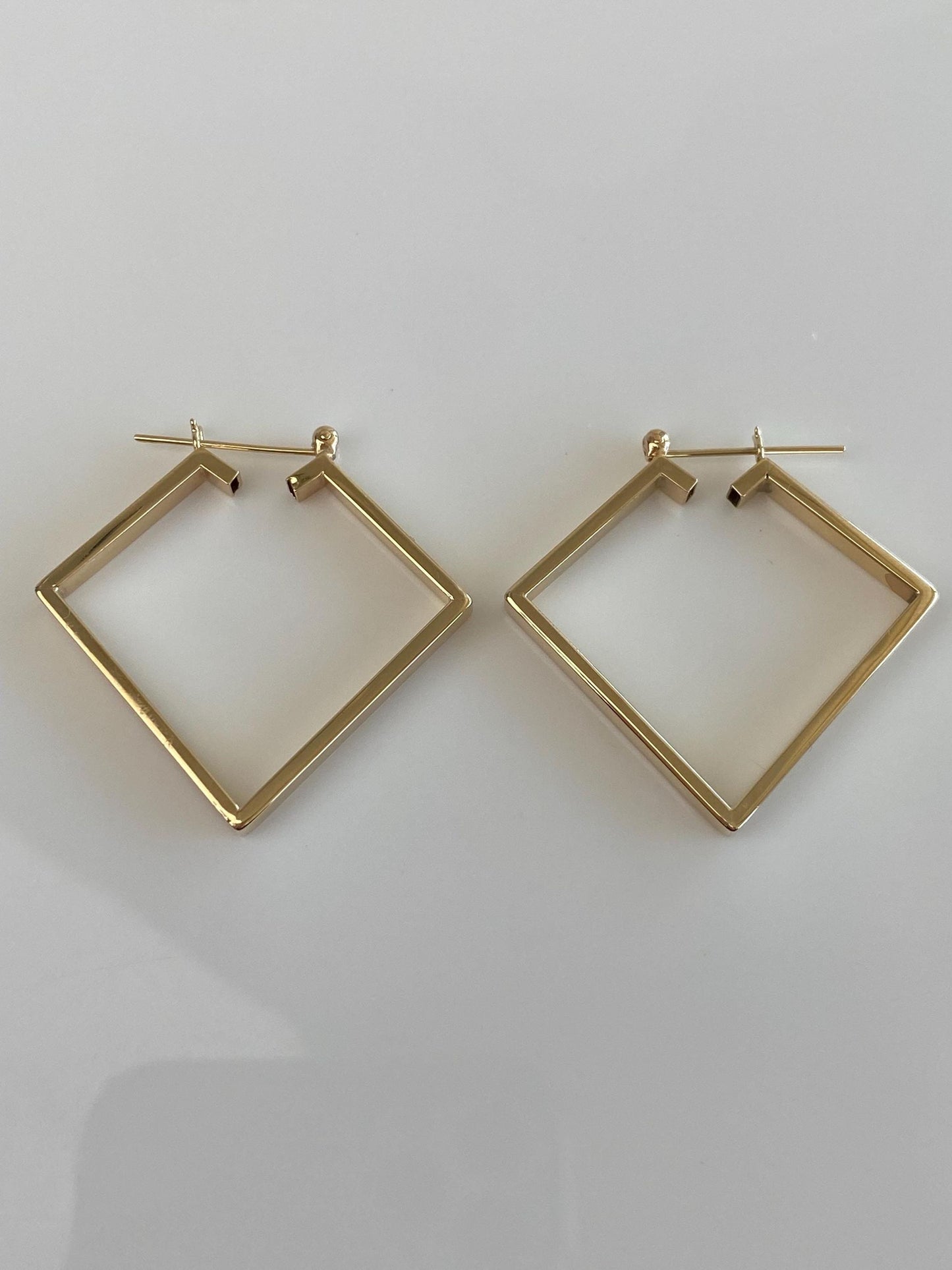 Vintage 14k Yellow Gold Square Straight Edge Hoop Earrings