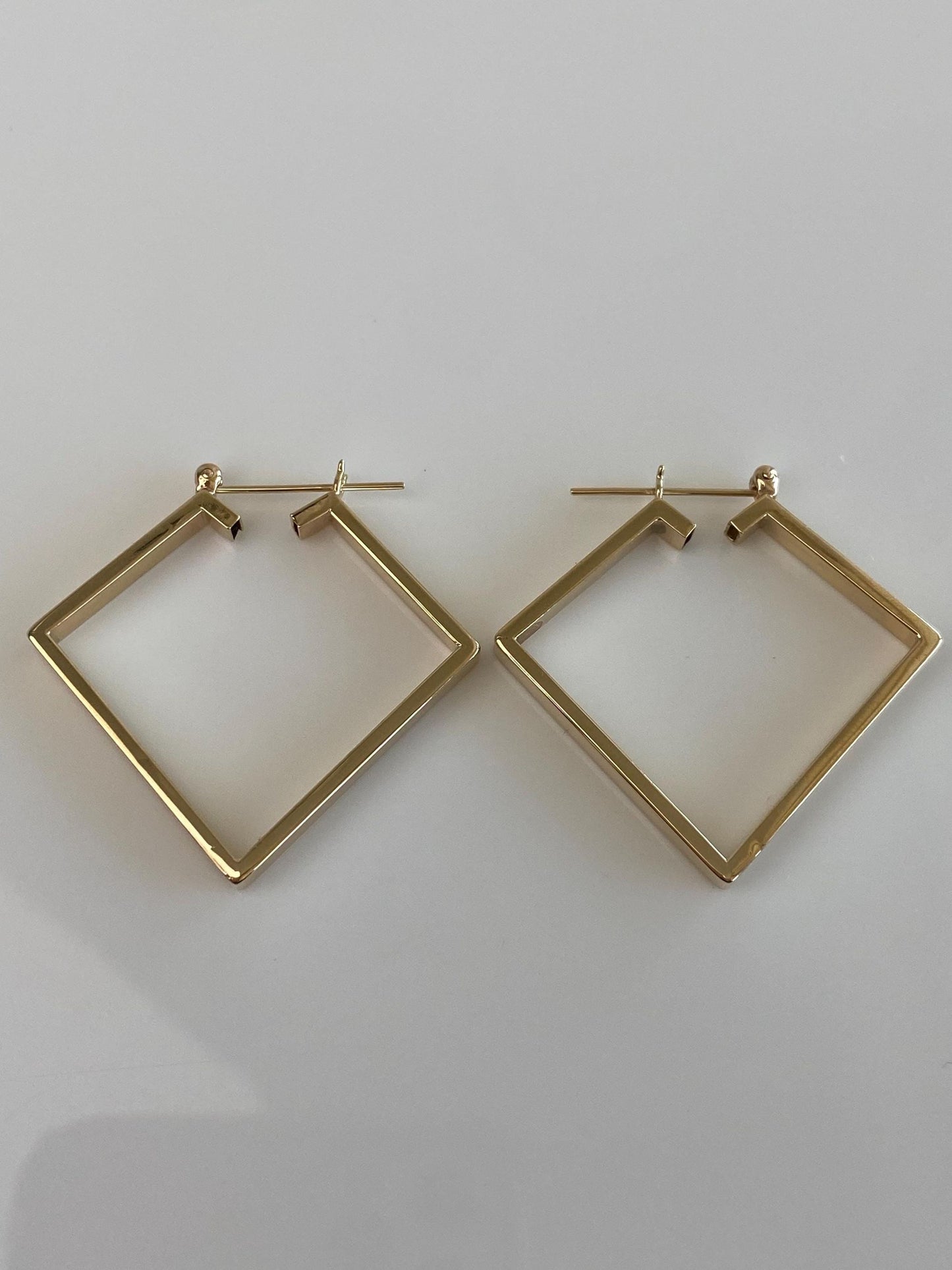 Vintage 14k Yellow Gold Square Straight Edge Hoop Earrings