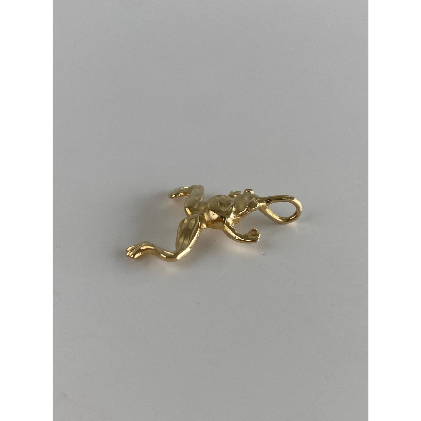 Vintage Solid 14k Yellow Gold Diamond Cut Frog Charm