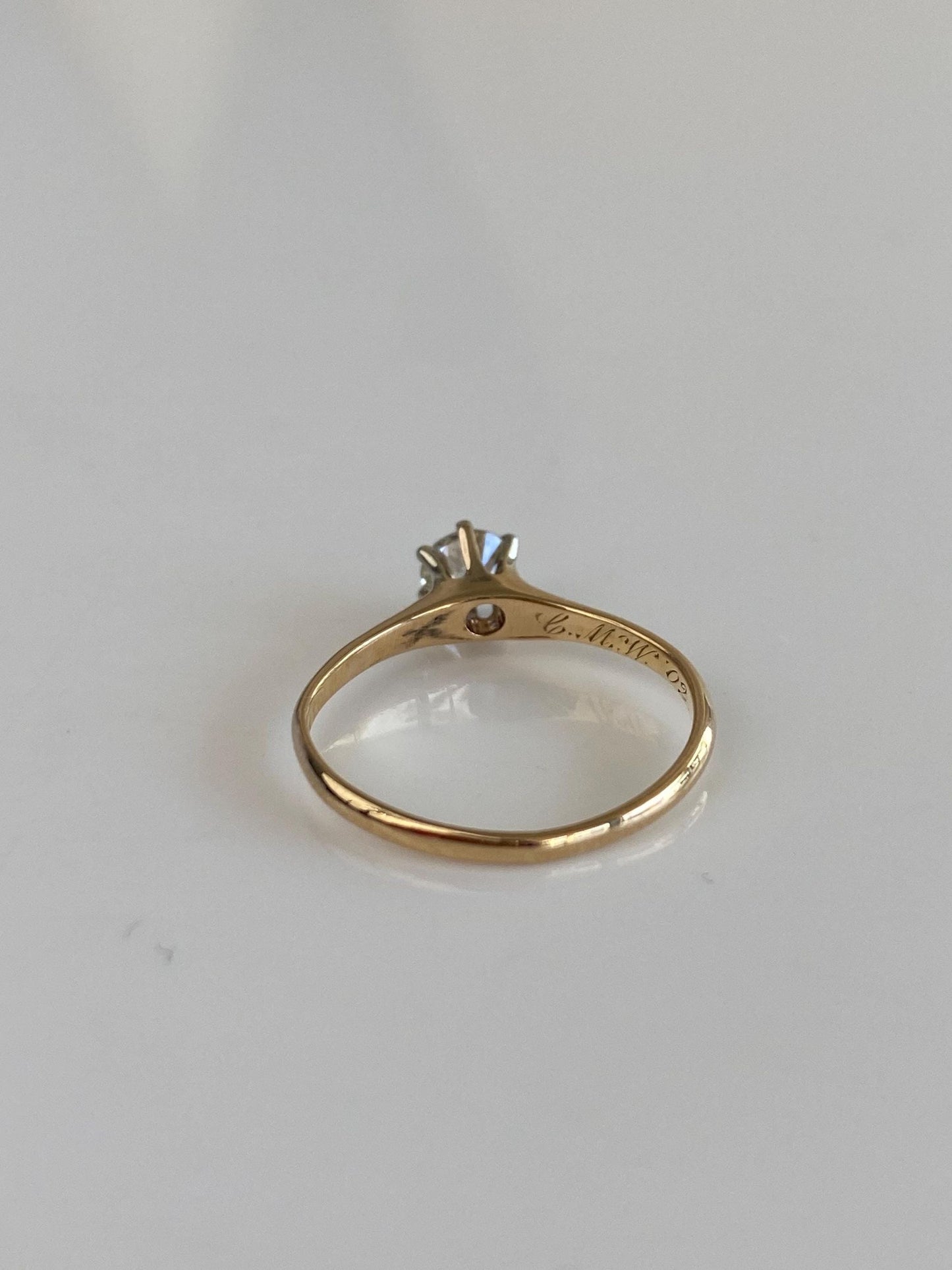 Vintage Solid 14k Yellow Gold Diamond Solitaire Ring - Size 5.5