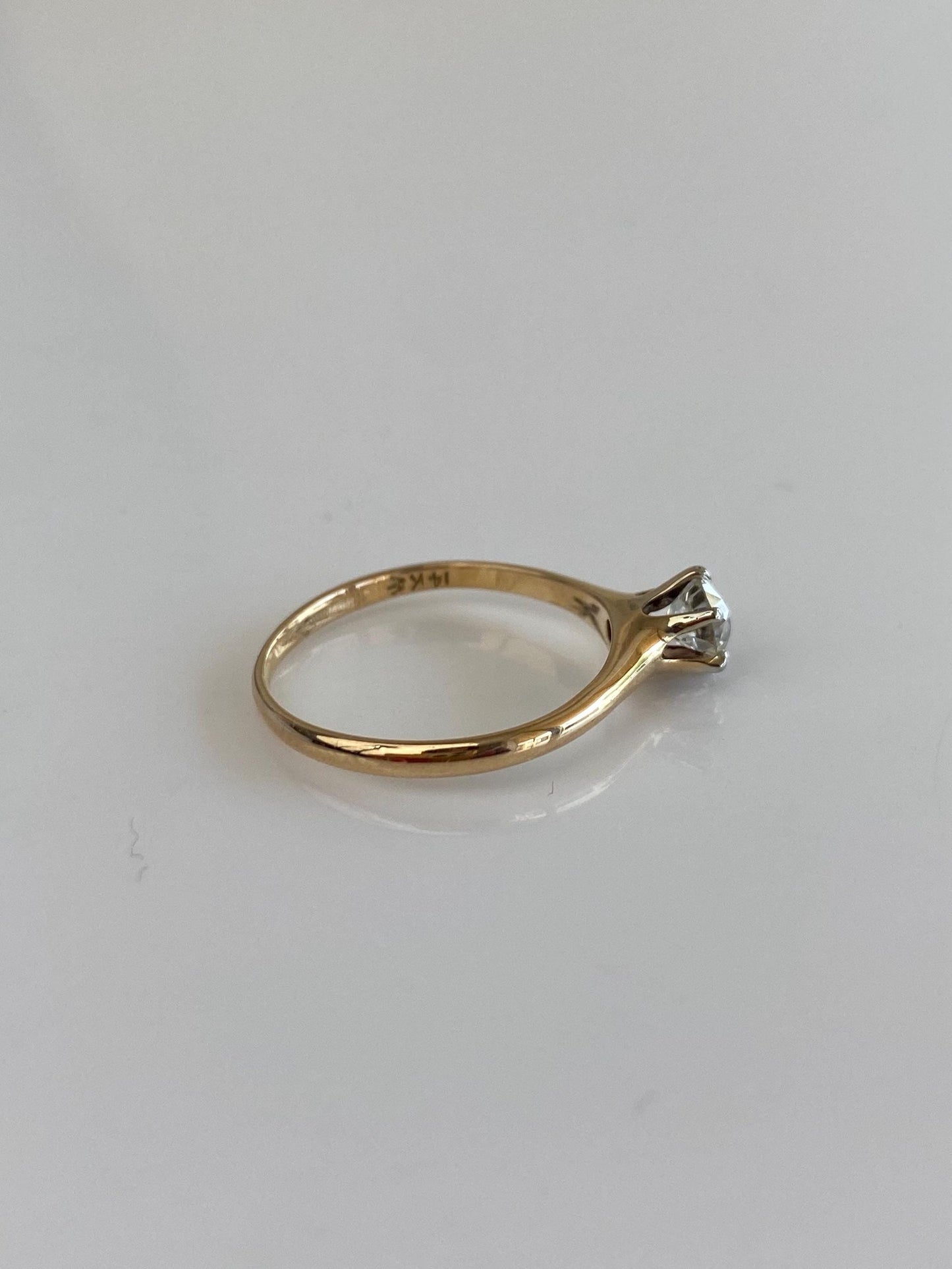 Vintage Solid 14k Yellow Gold Diamond Solitaire Ring - Size 5.5