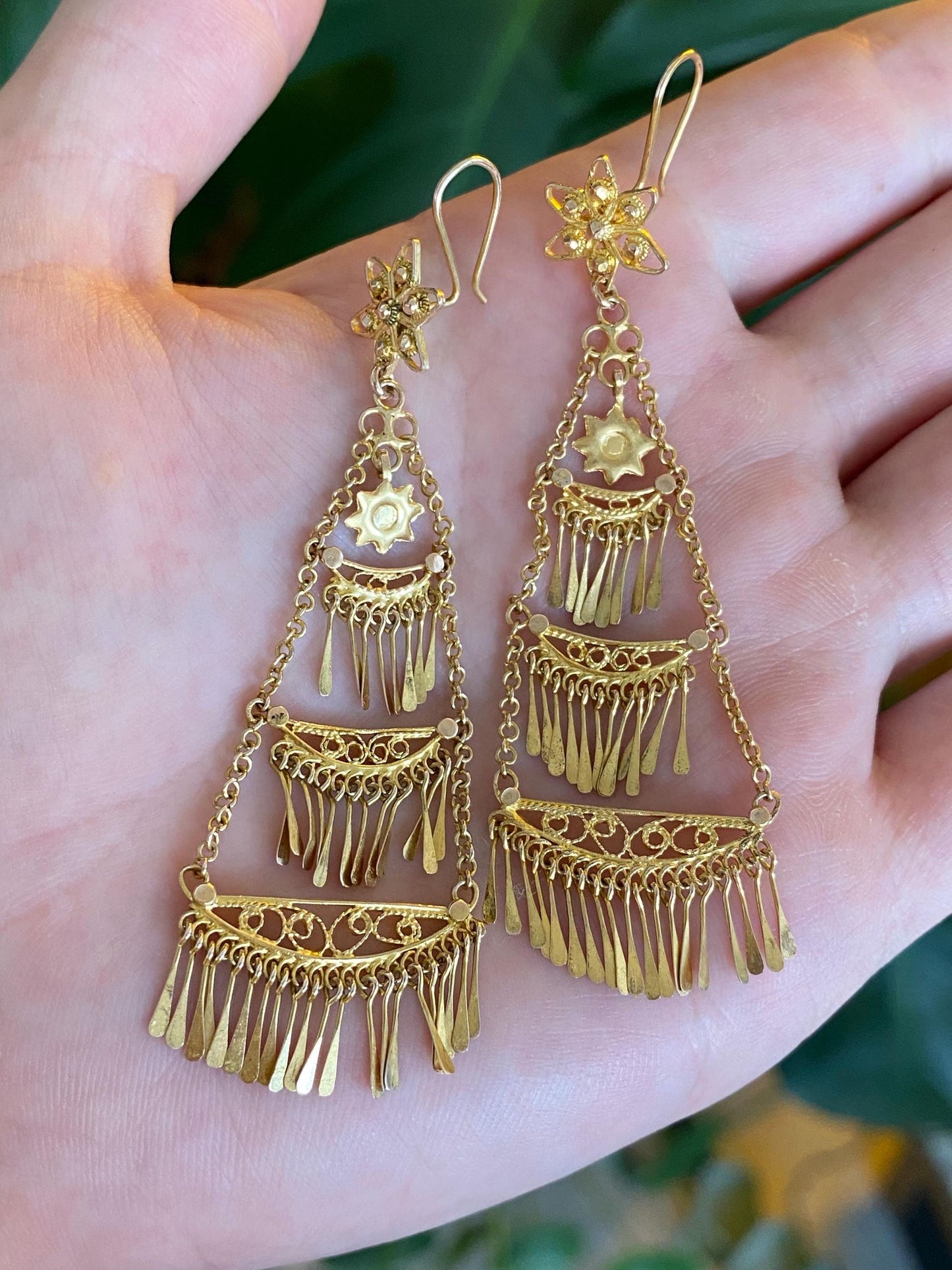 Vintage Solid 10k Yellow Gold Floral Fringe Chandelier Dangle Earrings