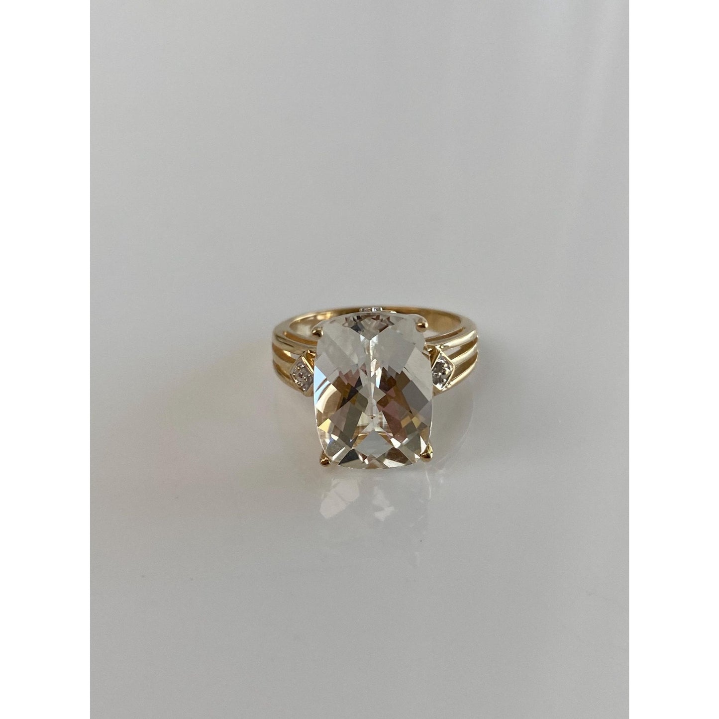 Vintage Solid 10k Yellow Gold Faceted Clear Topaz Ring - Size 5.75