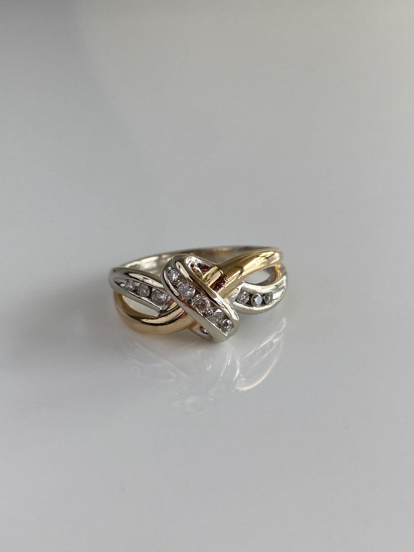 Vintage Solid 14k White & Yellow Gold Diamond Twist Ring Band - Size 7