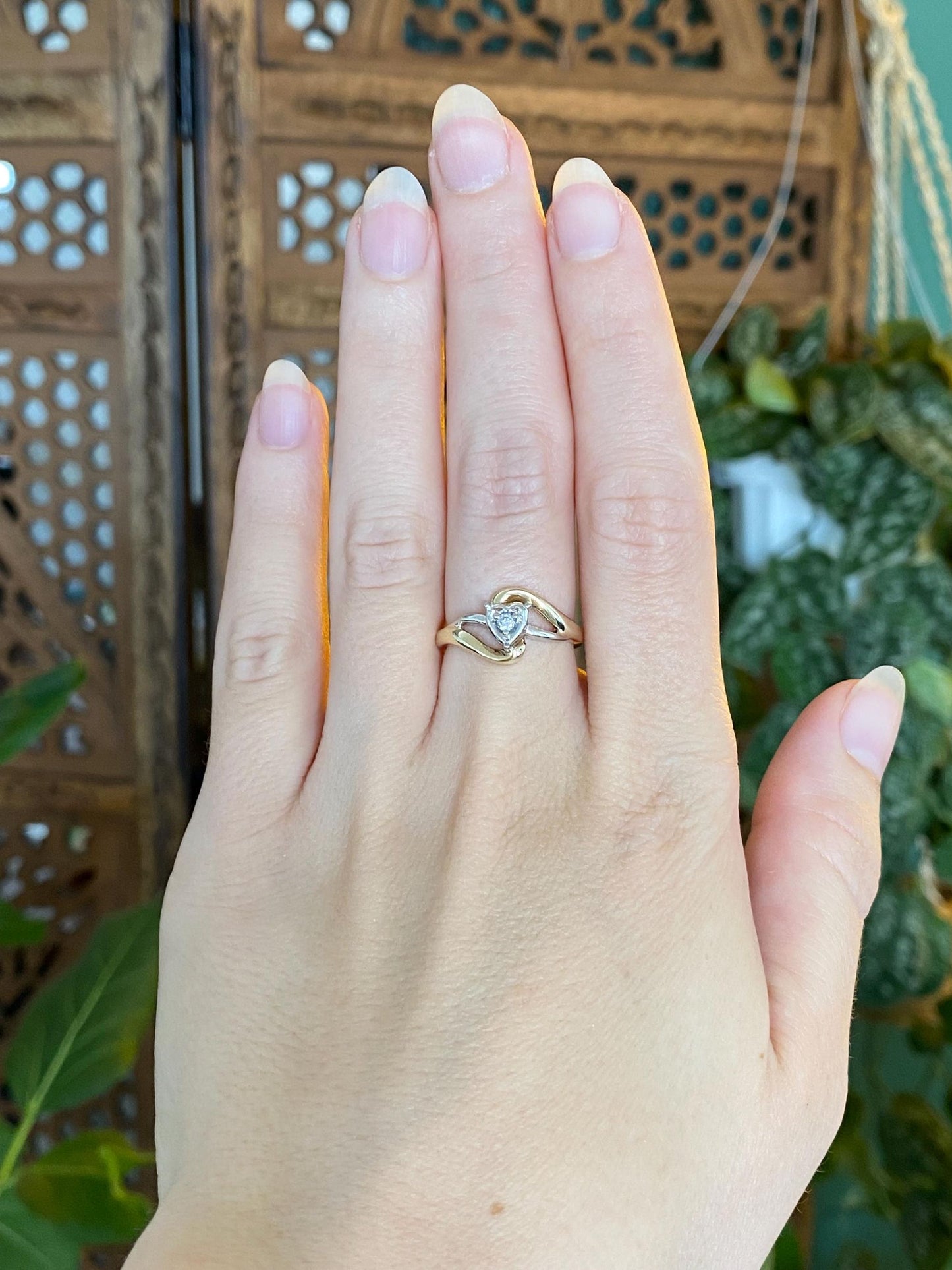 Vintage Solid 10k White & Yellow Gold Diamond Heart Ring - Size 6.5