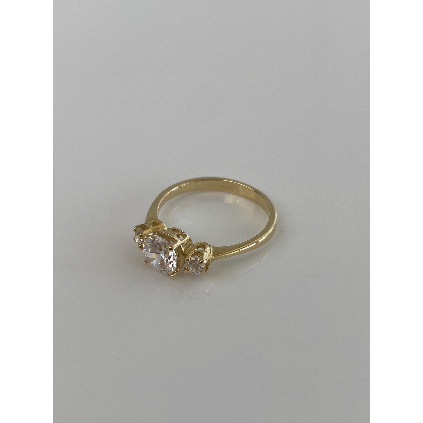 Solid 14k Yellow Gold Cubic Zirconia Ring Band - Size 5.5