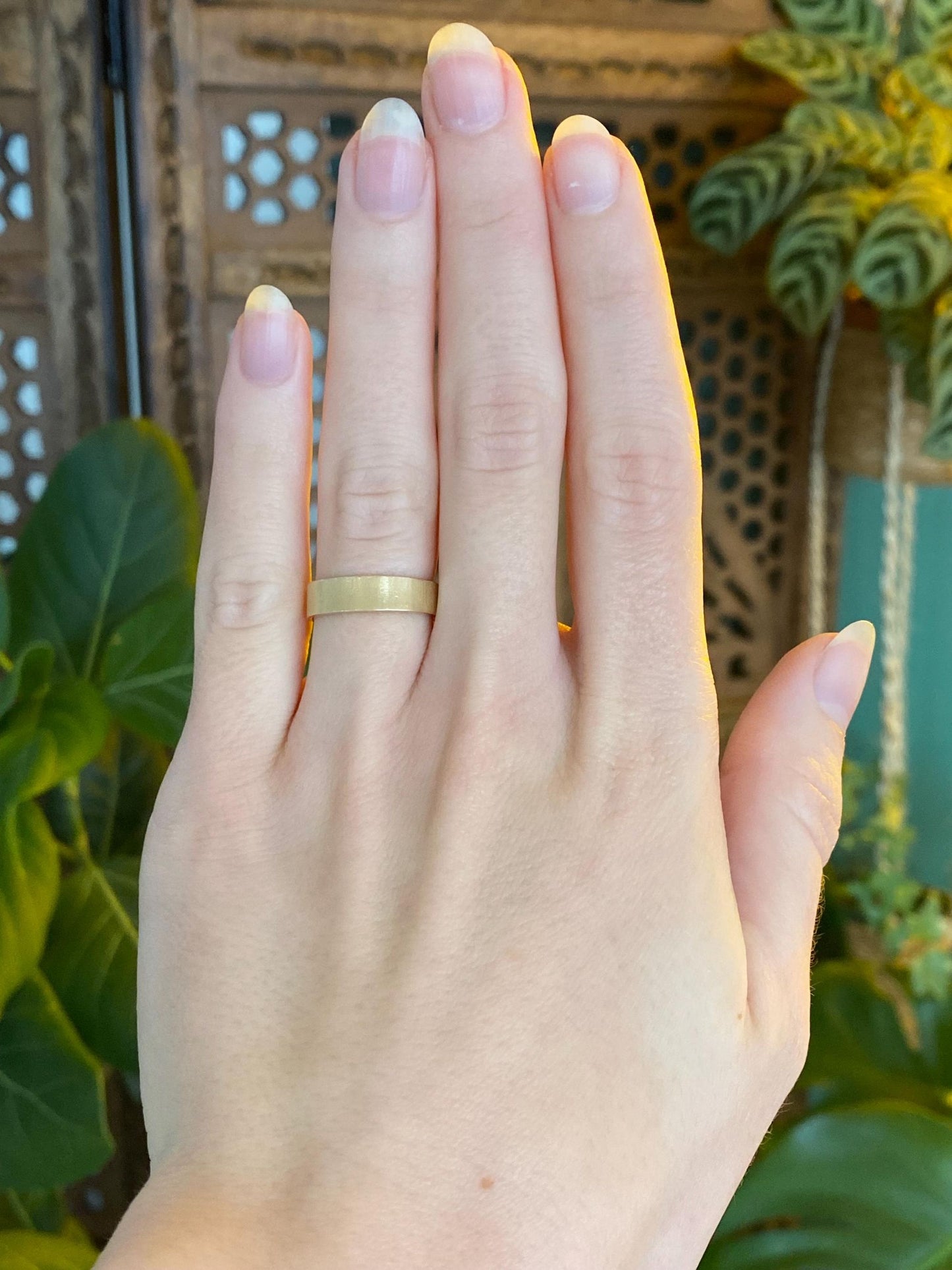Vintage Solid 14k Yellow Gold Satin Ring Band - Size 5