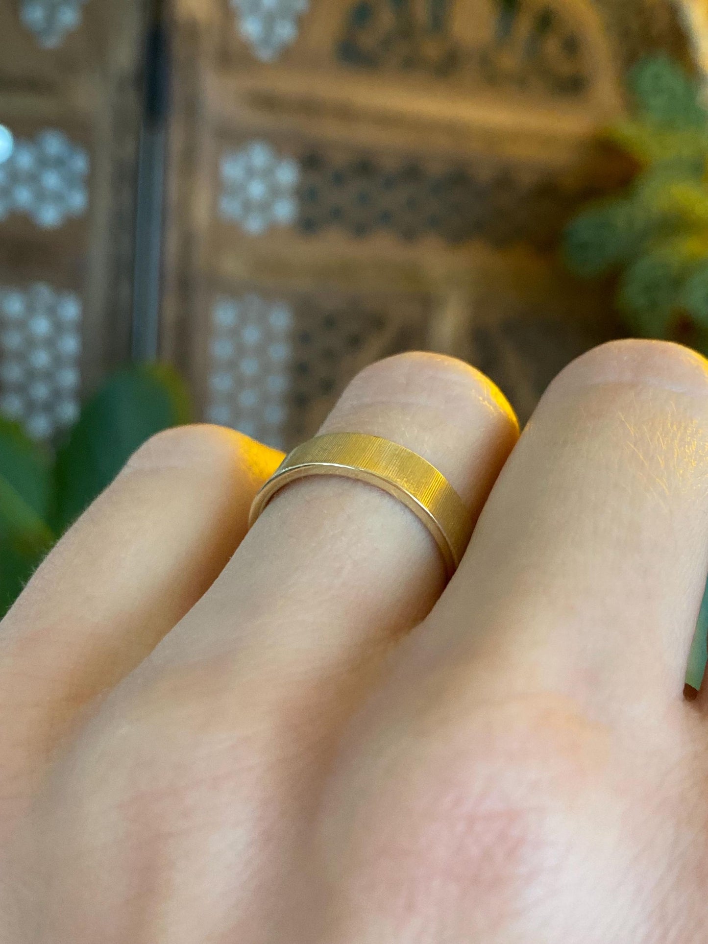 Vintage Solid 14k Yellow Gold Satin Ring Band - Size 5