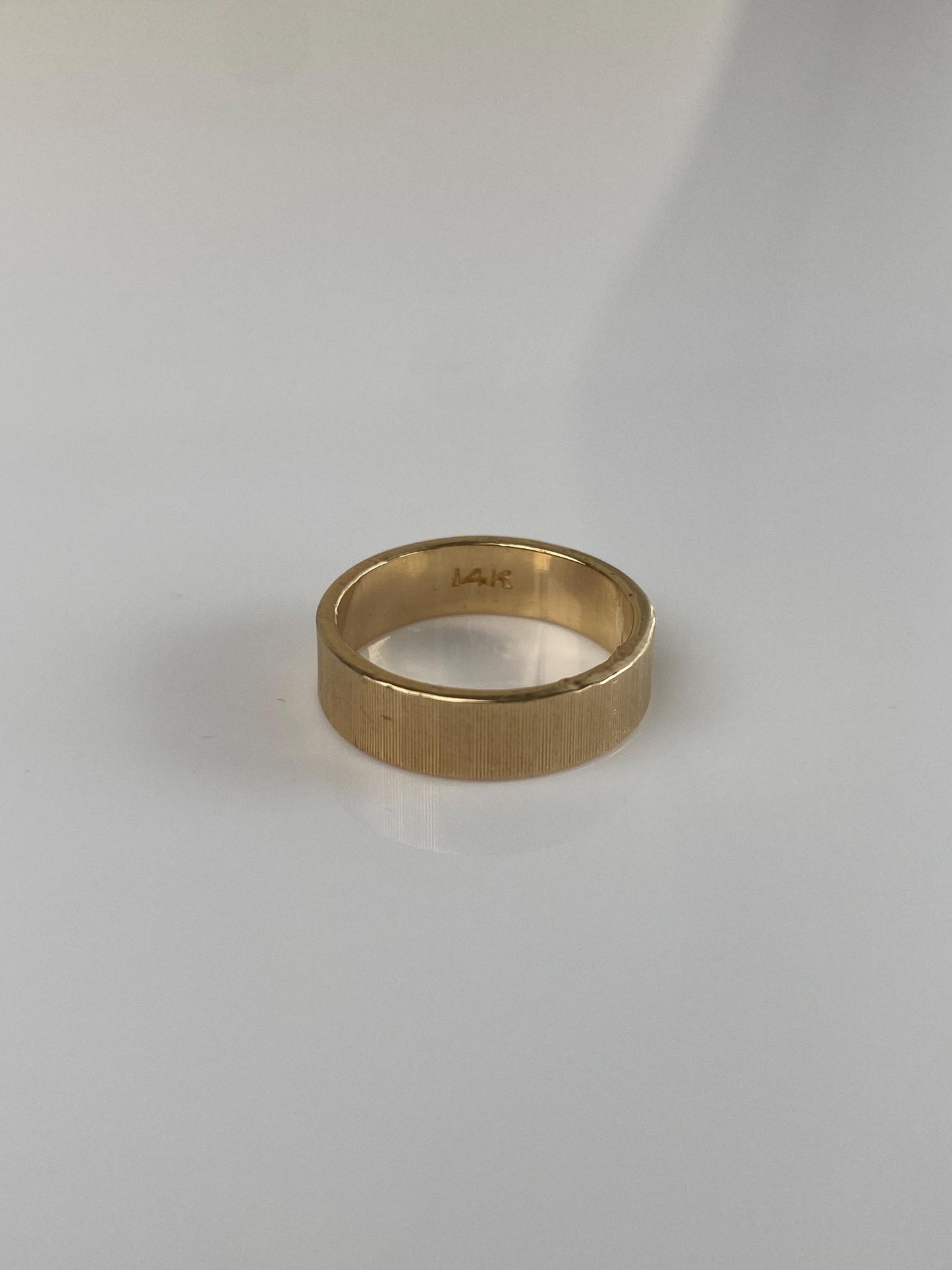 Vintage Solid 14k Yellow Gold Satin Ring Band - Size 5