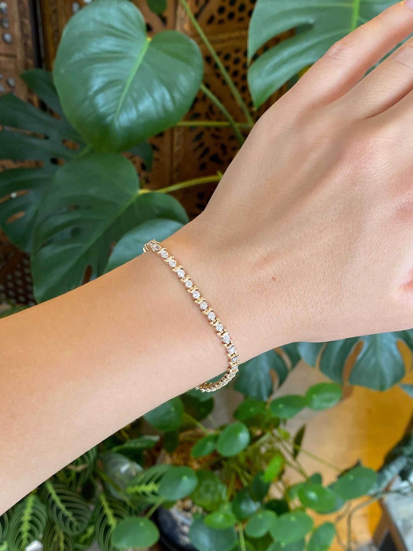 Vintage Solid 14k Yellow Gold Diamond Tennis Bracelet - 7 Inches
