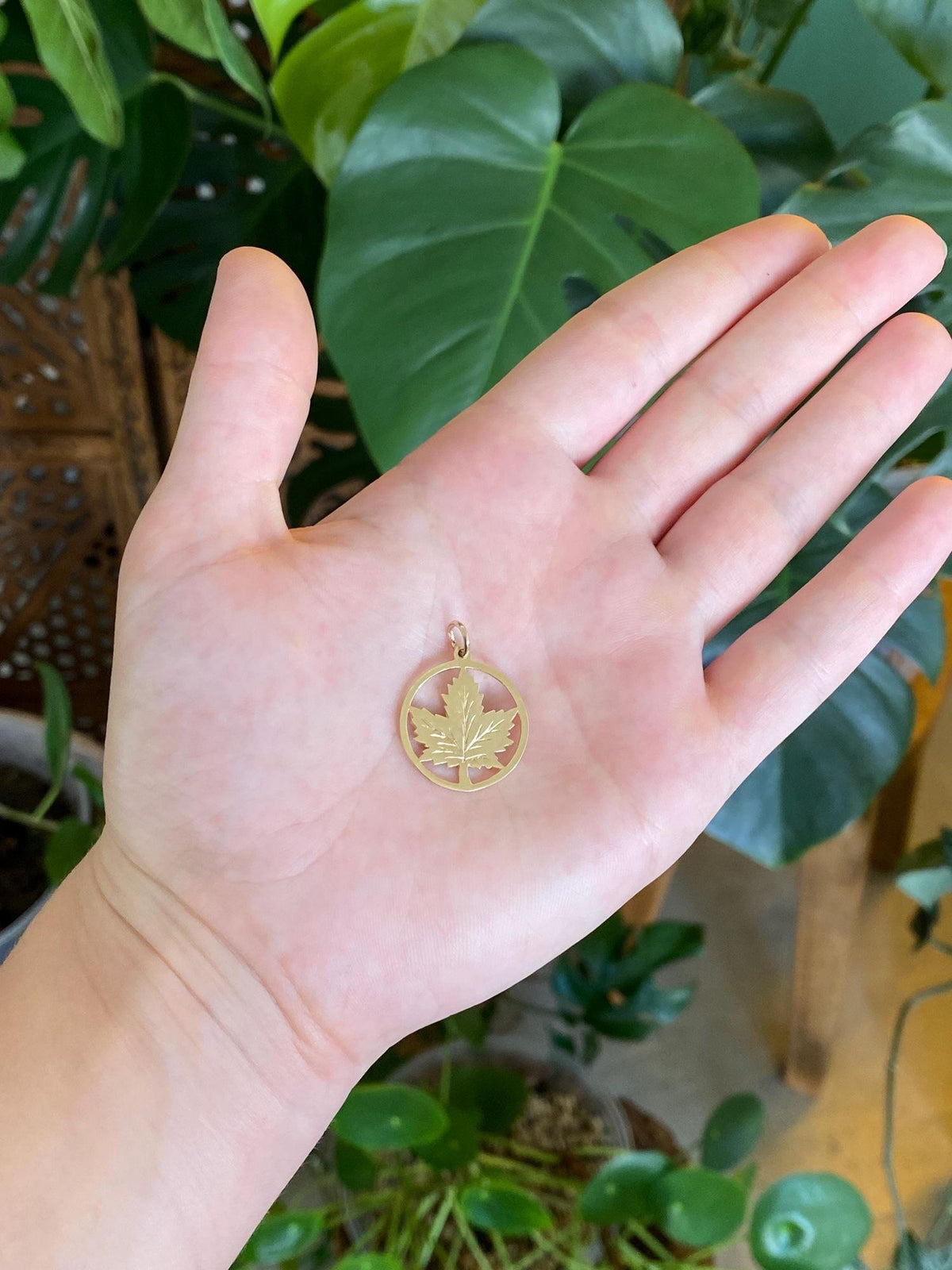 Vintage Solid 10k Yellow Gold Maple Leaf Charm