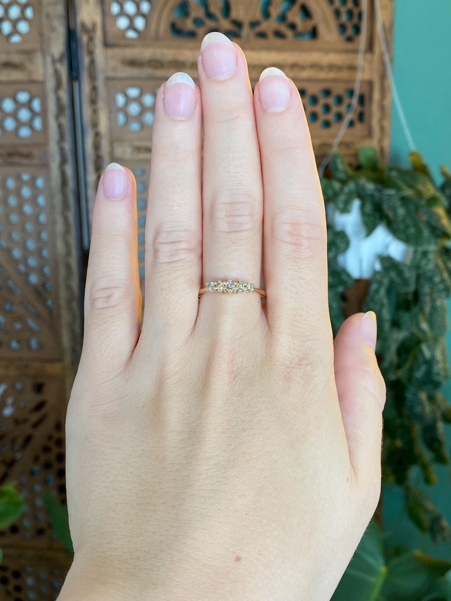 Vintage Solid 14k Yellow Gold Yellow & Champagne Diamond Row Ring - Size 9