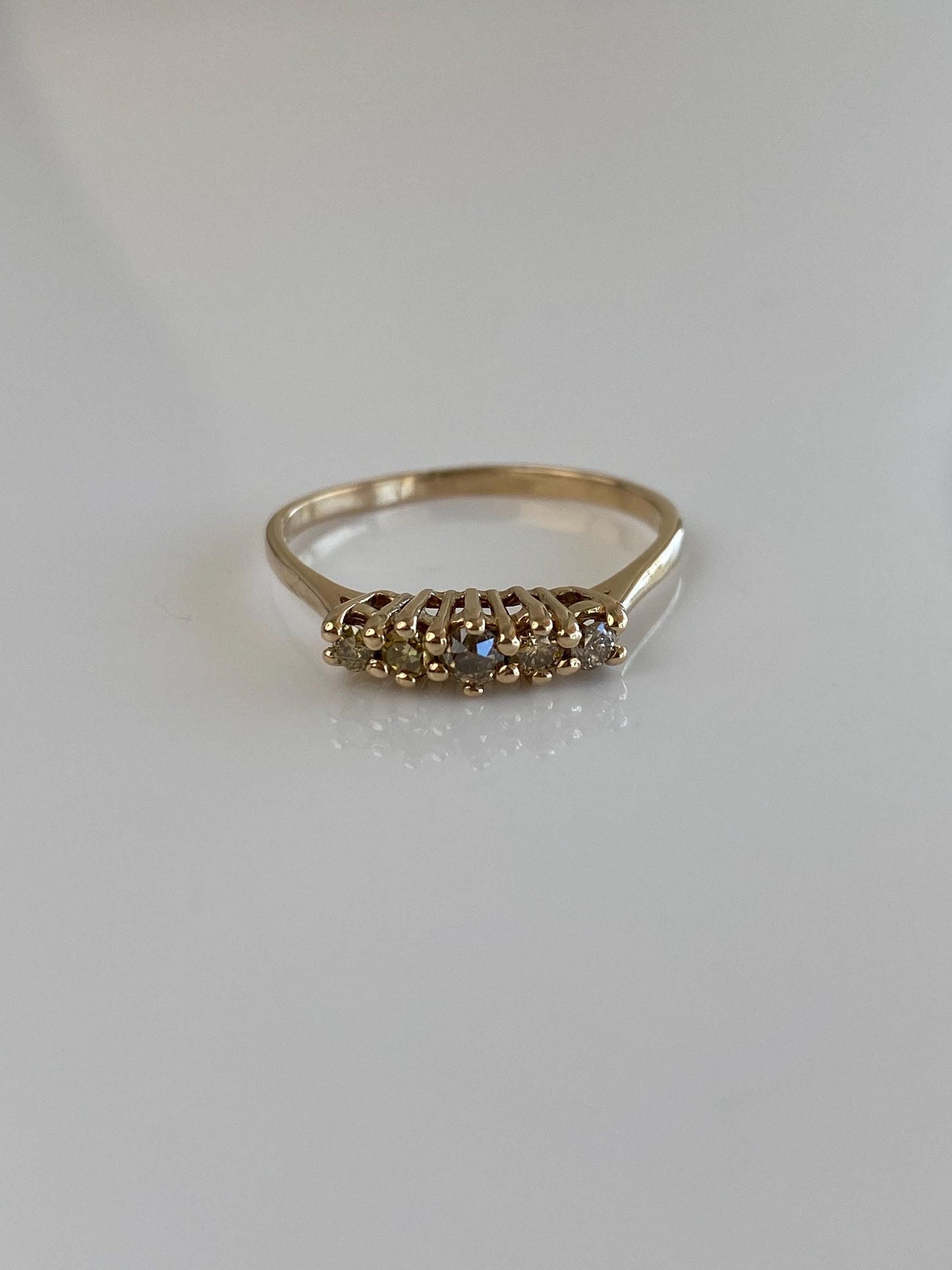 Vintage Solid 14k Yellow Gold Yellow & Champagne Diamond Row Ring - Size 9