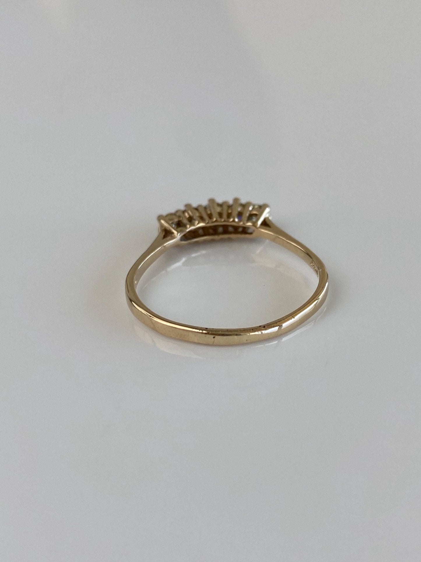 Vintage Solid 14k Yellow Gold Yellow & Champagne Diamond Row Ring - Size 9