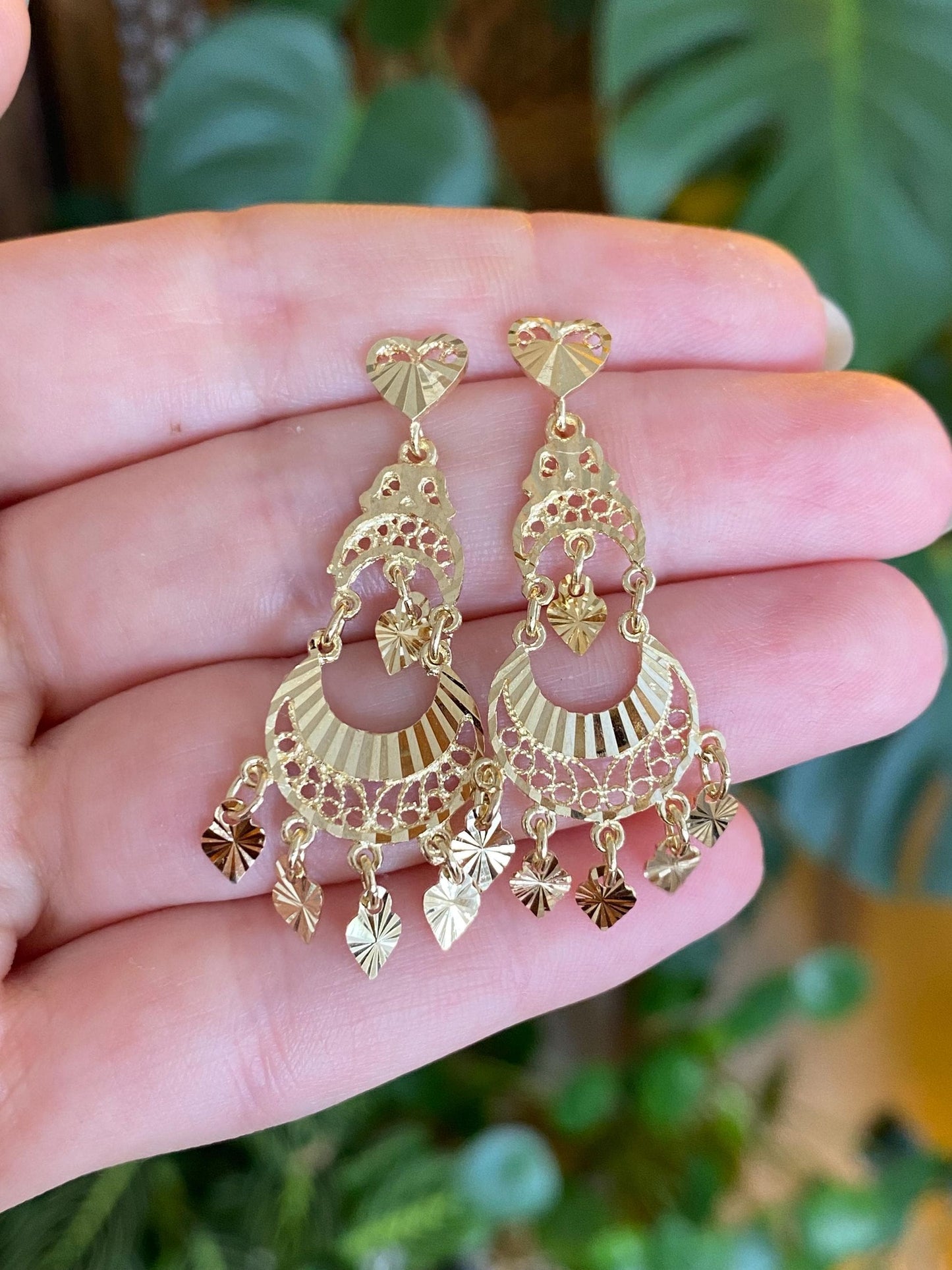 Vintage Solid 14k Yellow Gold Diamond Cut Filigree Chandelier Dangle Stud Earrings