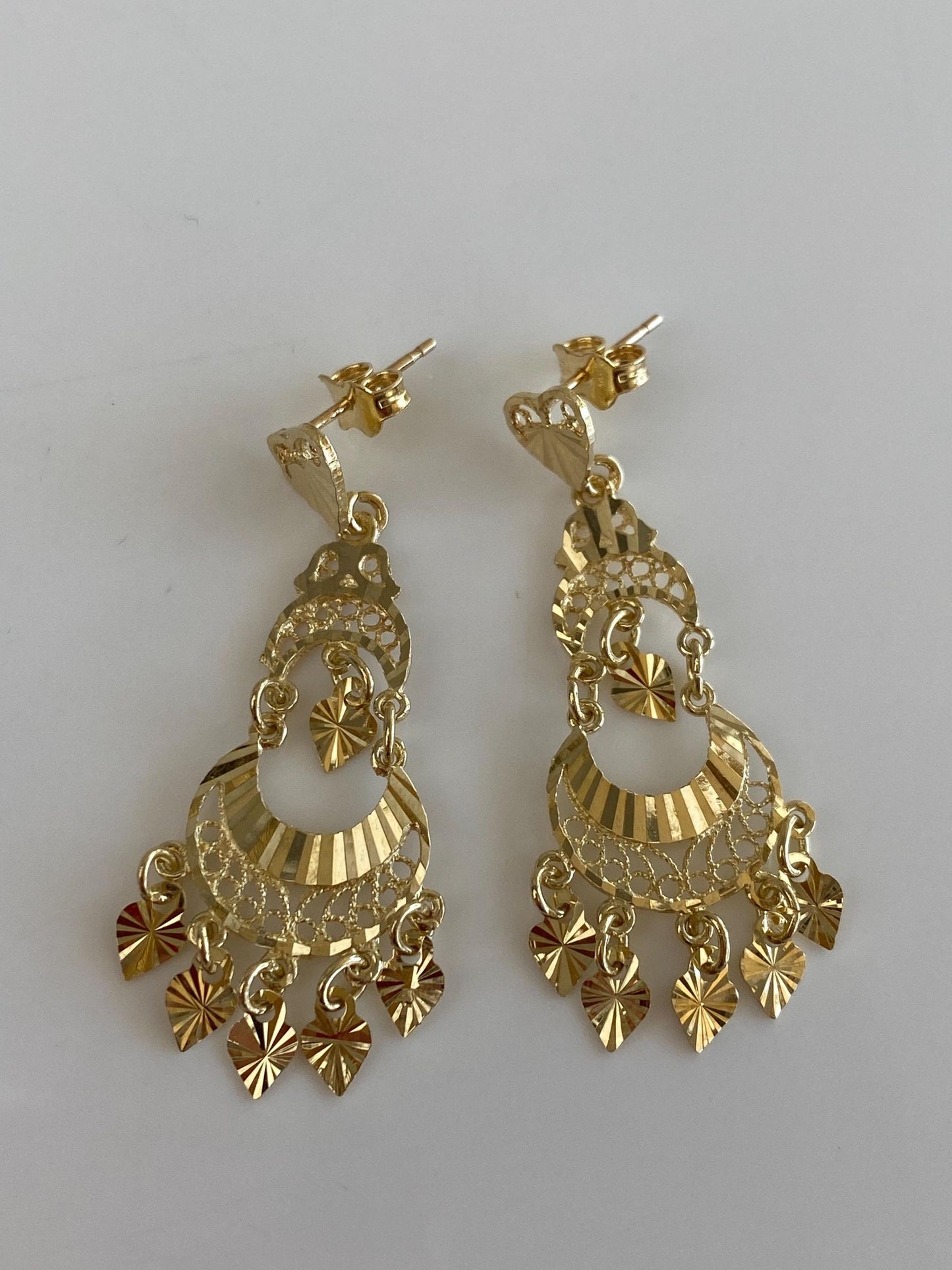 Vintage Solid 14k Yellow Gold Diamond Cut Filigree Chandelier Dangle Stud Earrings