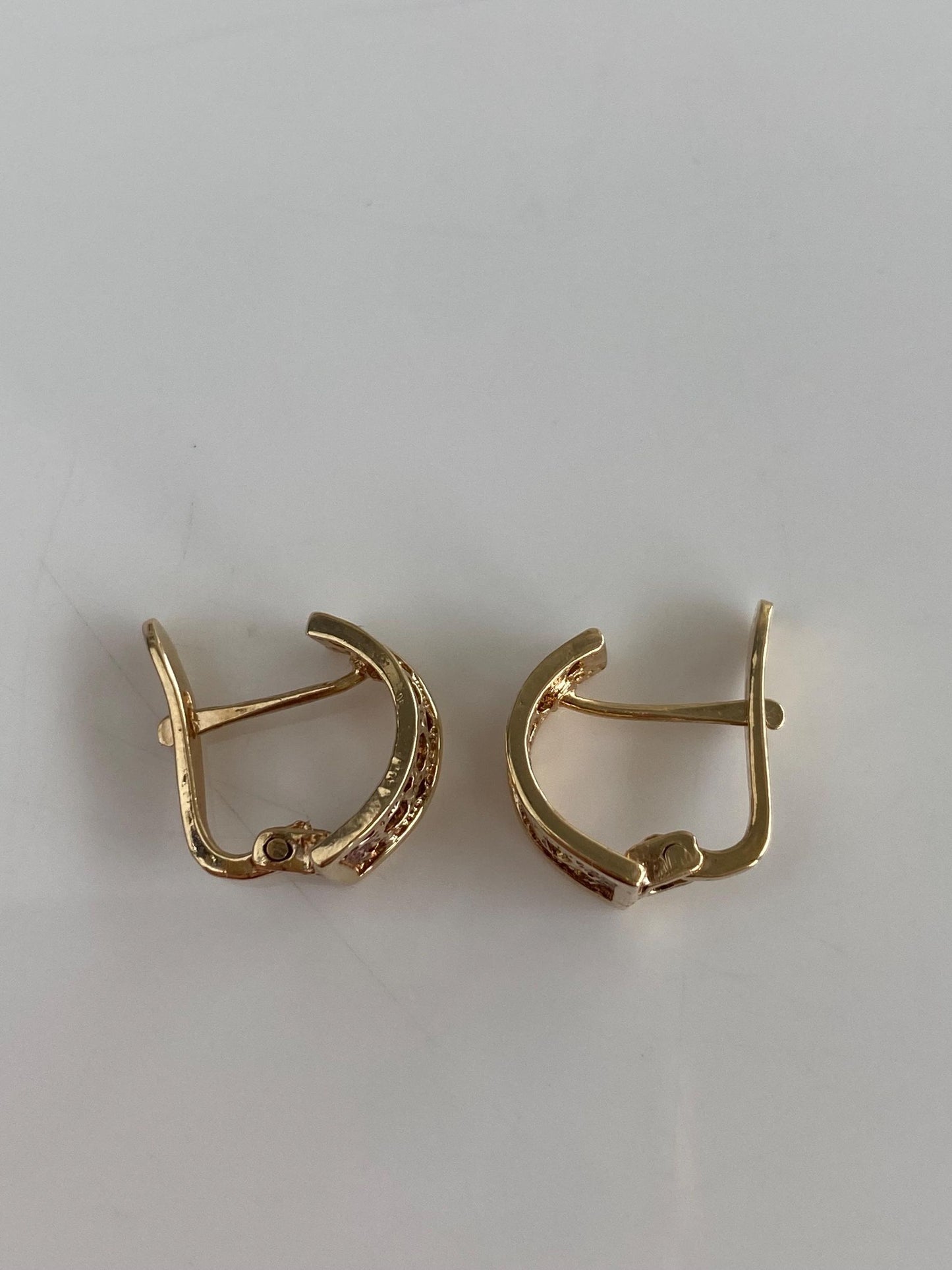 Vintage Solid 10k Open Work Filigree Drop Earrings