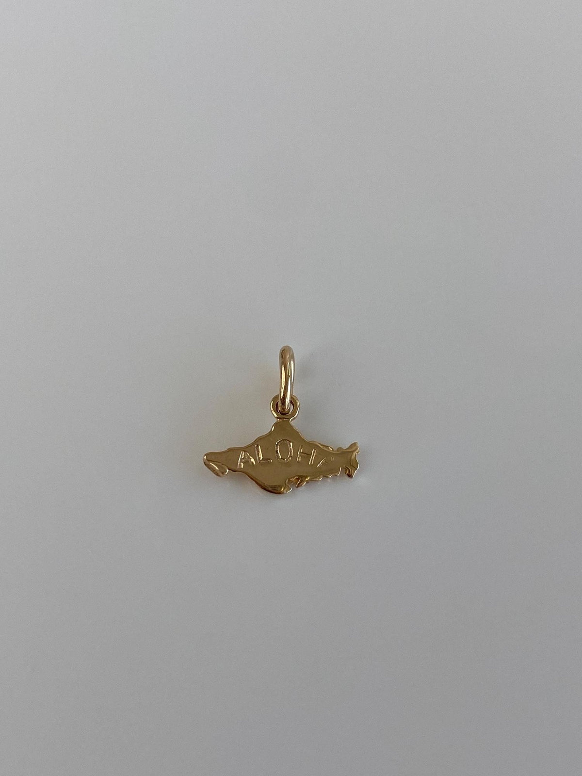Vintage Solid 14k Yellow Gold Aloha Charm