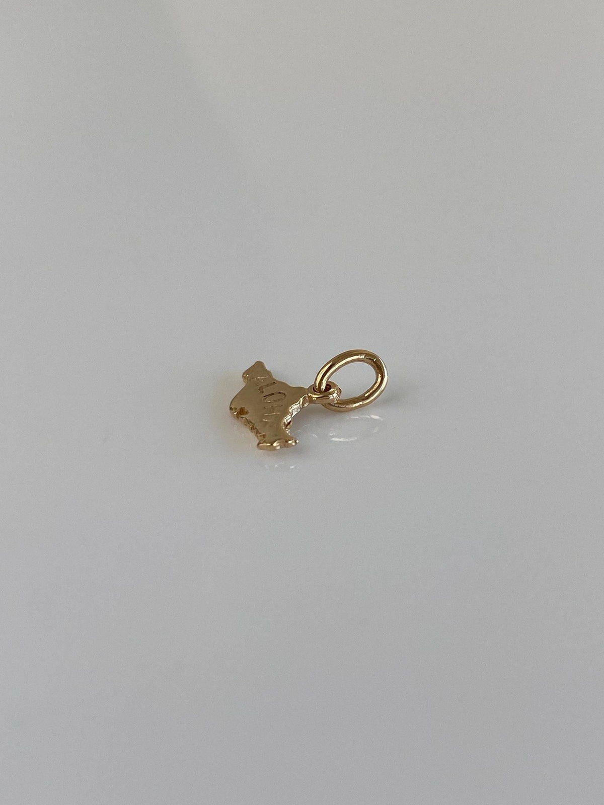 Vintage Solid 14k Yellow Gold Aloha Charm
