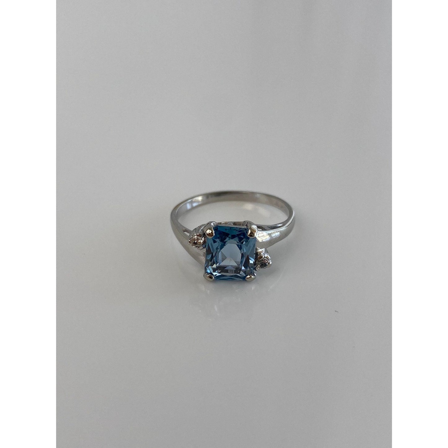 Vintage Solid 10k White Gold Aquamarine Clear Quartz Ring - Size 6