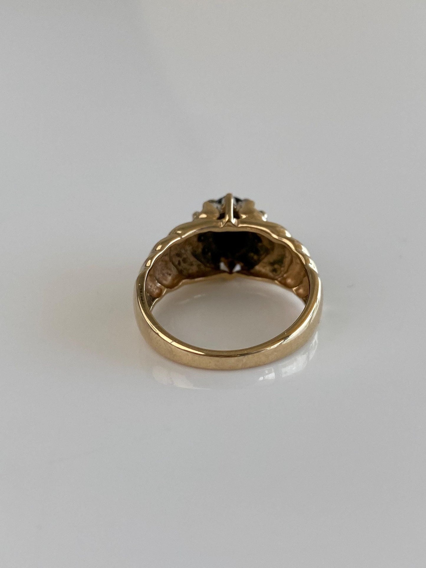 Solid 14k White & Yellow Gold Blue Sapphire Diamond Halo Fluted Ring - Size 6.25