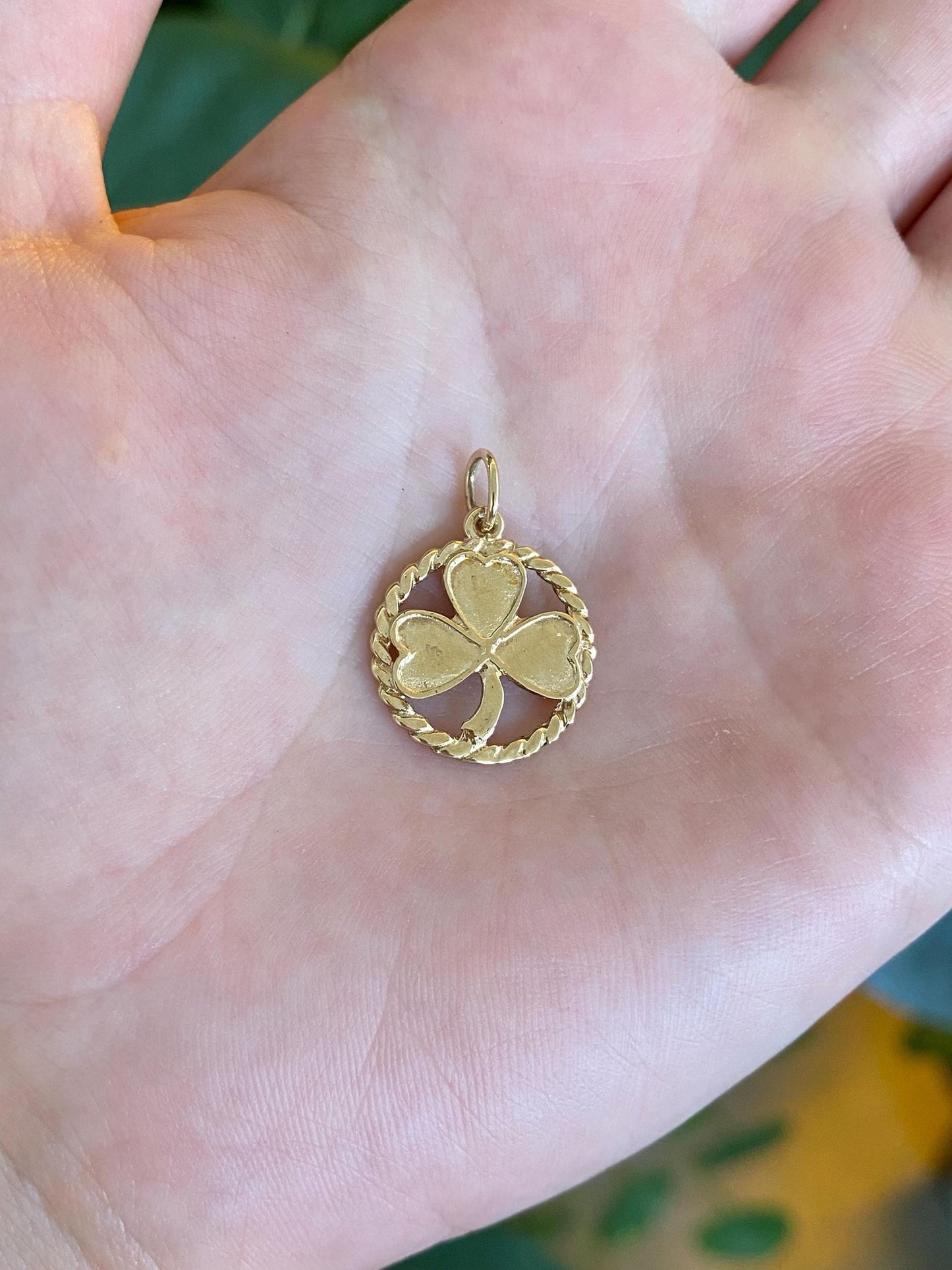 Vintage Solid 9k Yellow Gold Clover Charm