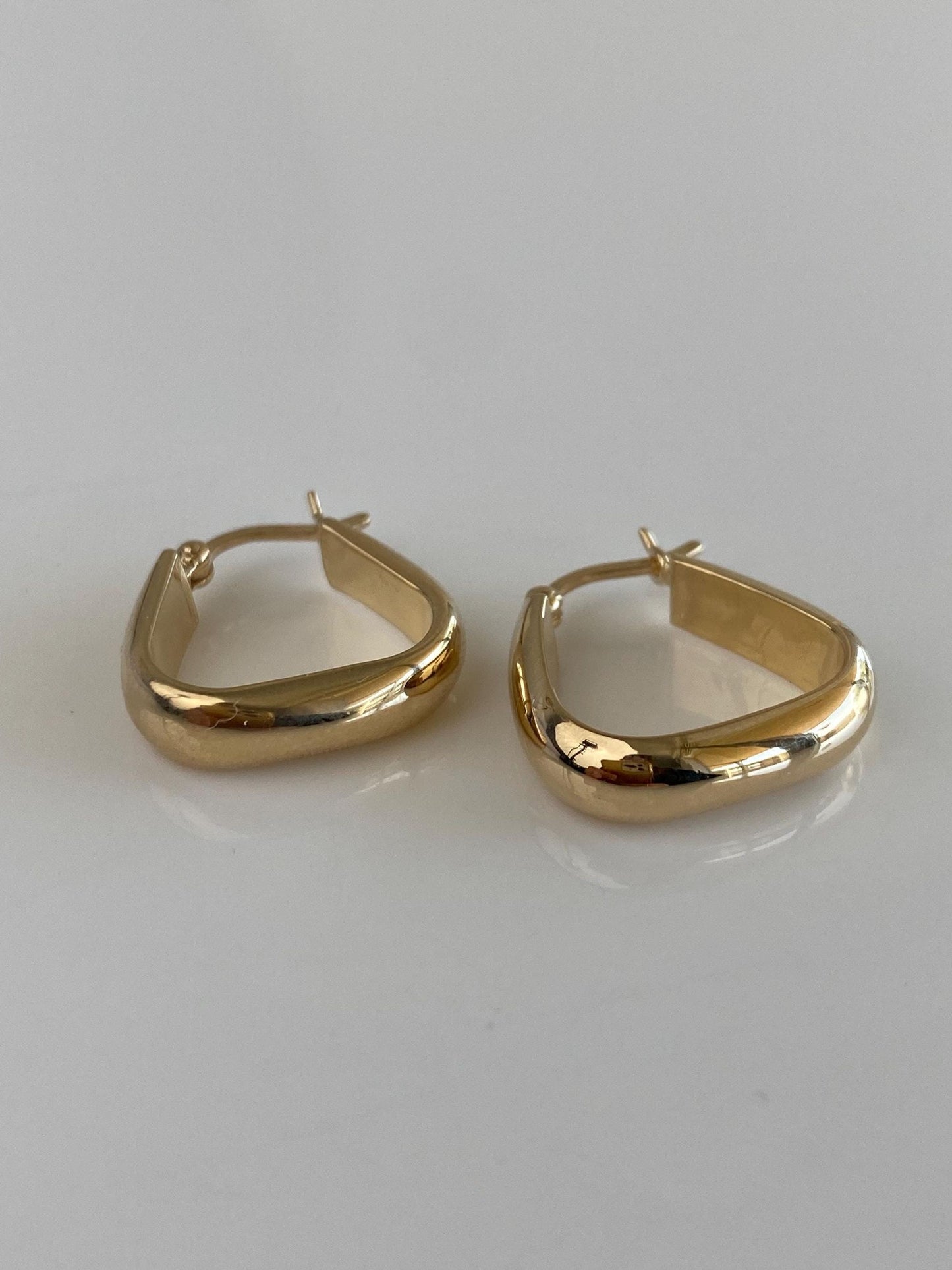 Vintage 14k Yellow Gold Shape Hoop Earrings