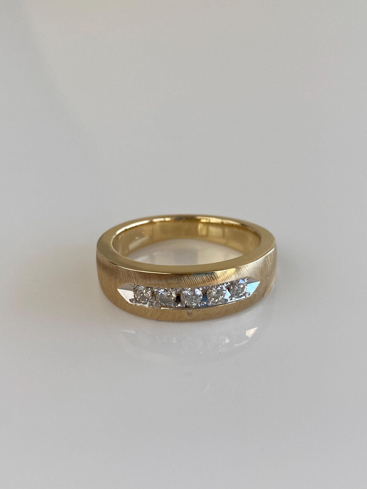 Vintage Solid 14k White & Yellow Gold Diamond Ring Band - Size 7