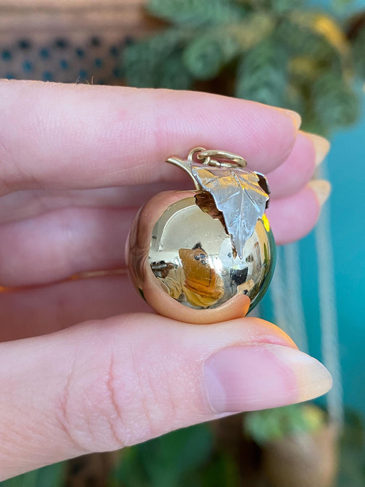 Vintage 18k White & Yellow Gold Apple Charm