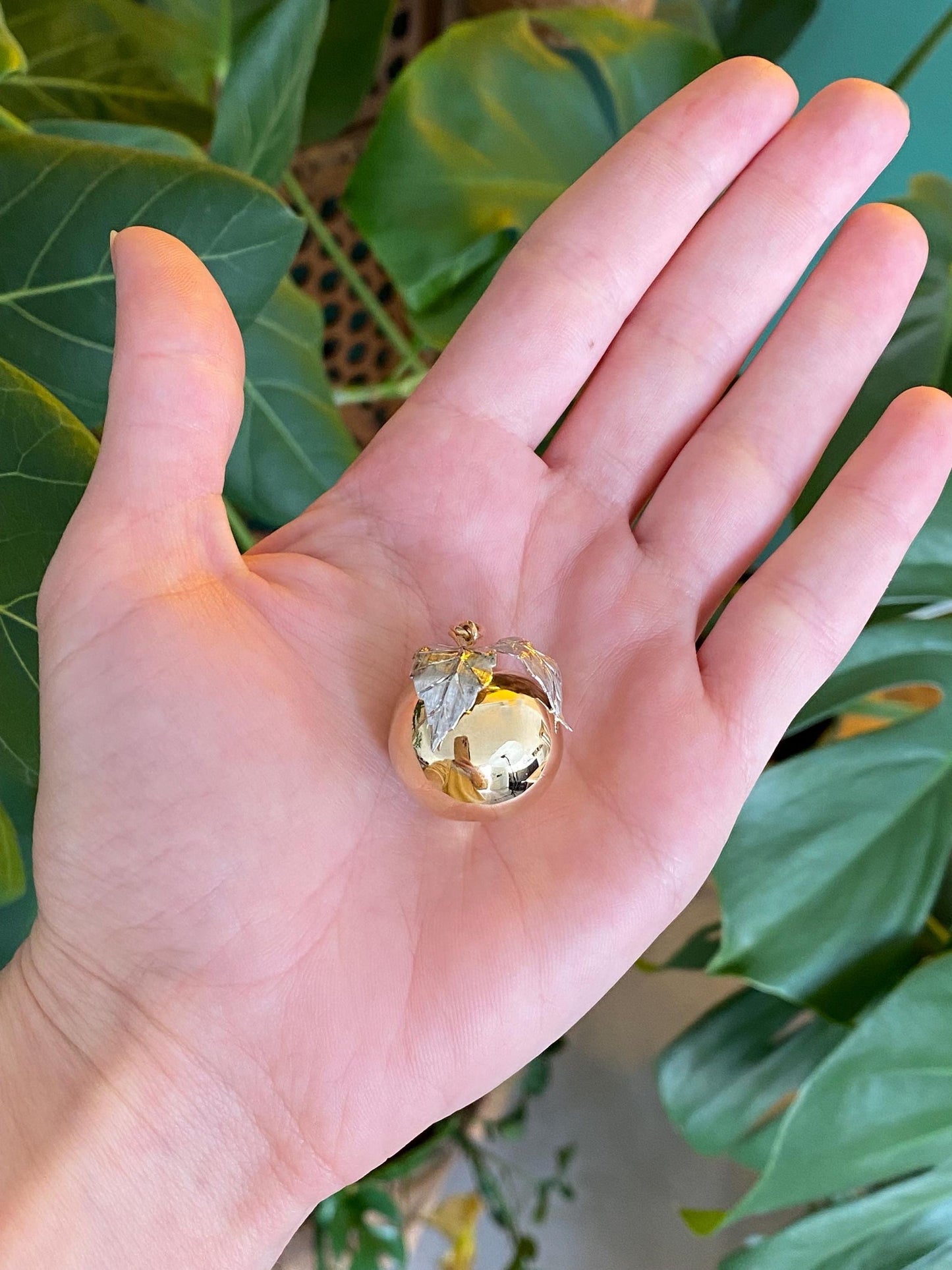 Vintage 18k White & Yellow Gold Apple Charm