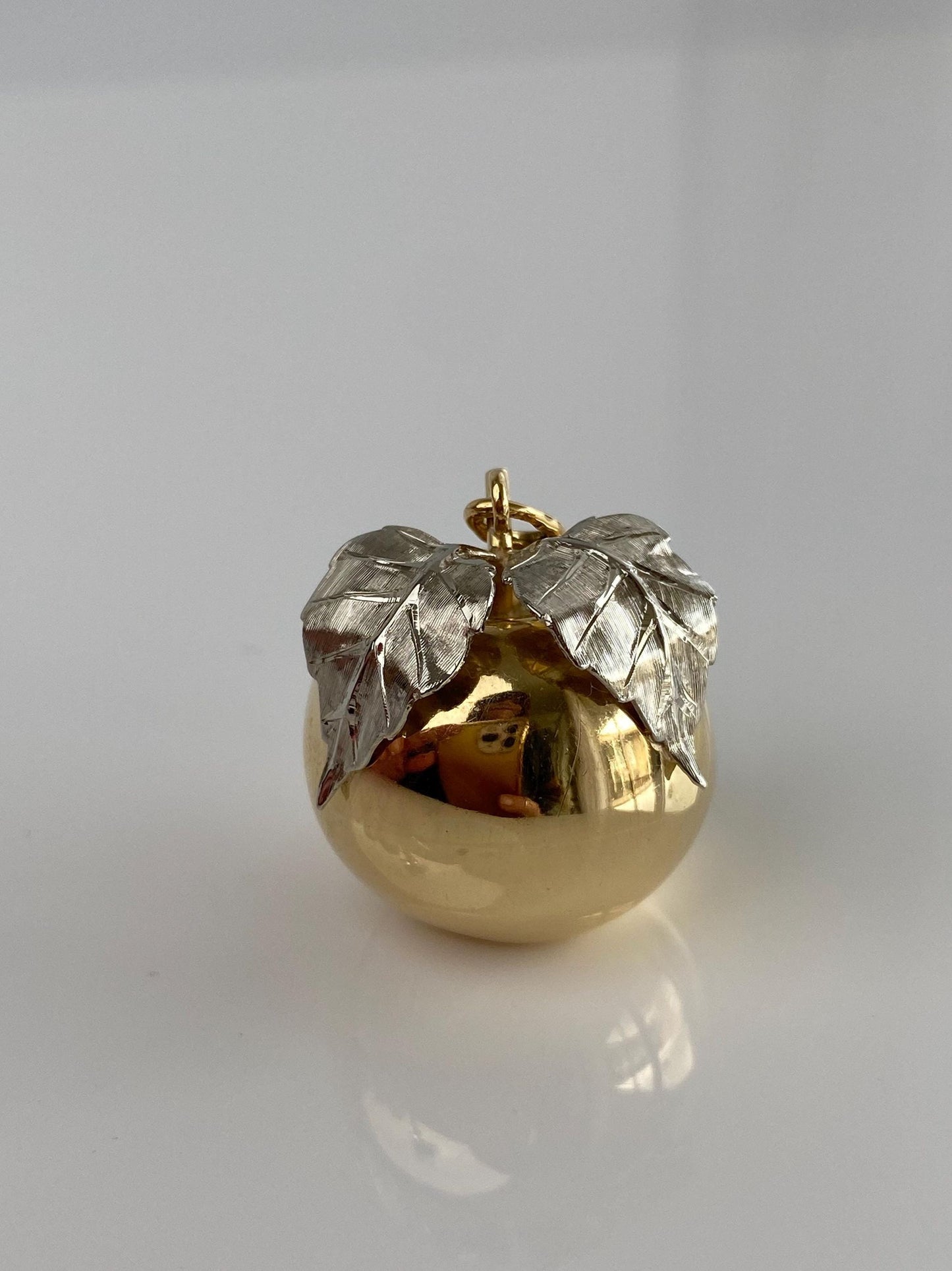 Vintage 18k White & Yellow Gold Apple Charm