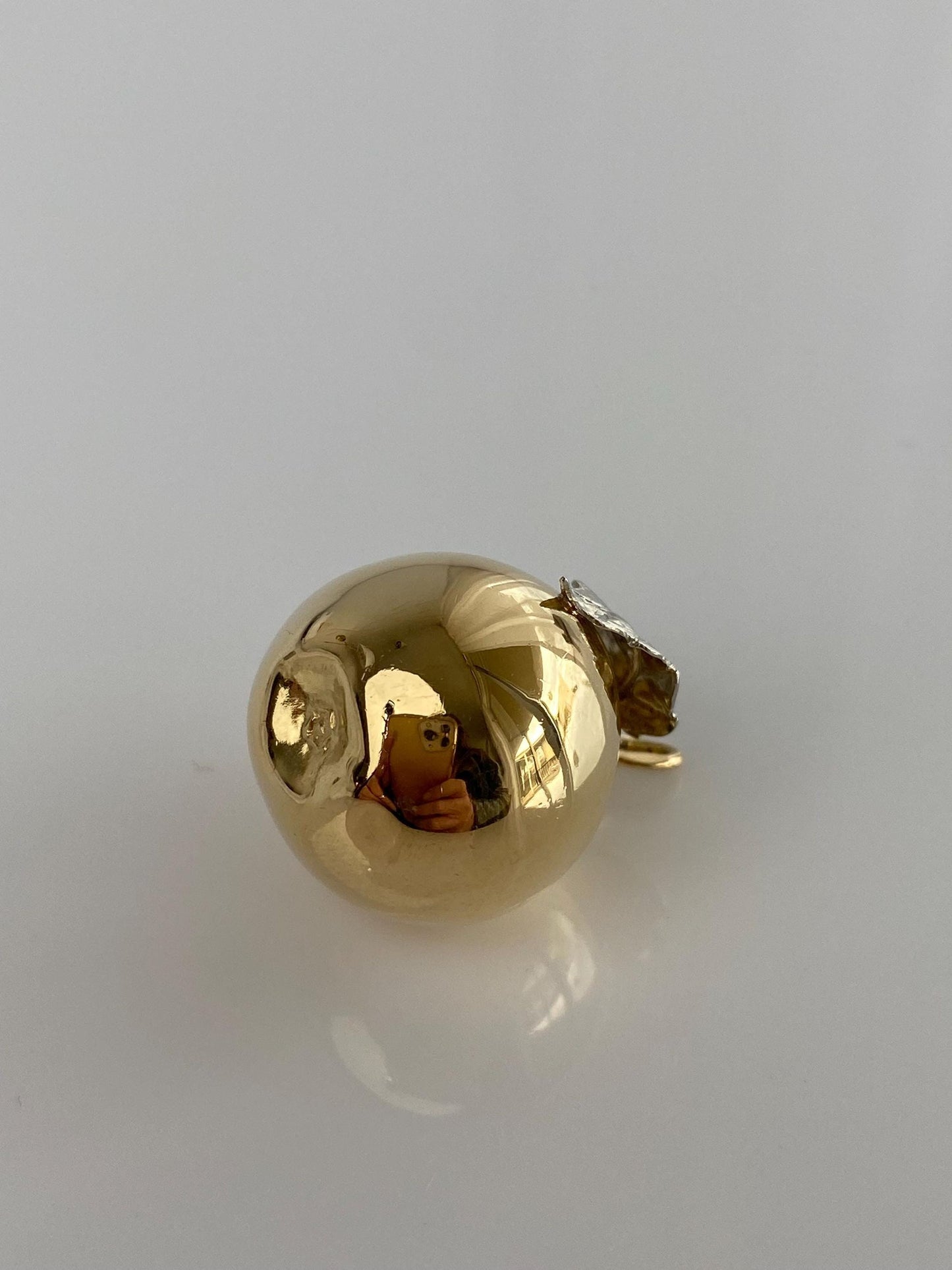 Vintage 18k White & Yellow Gold Apple Charm