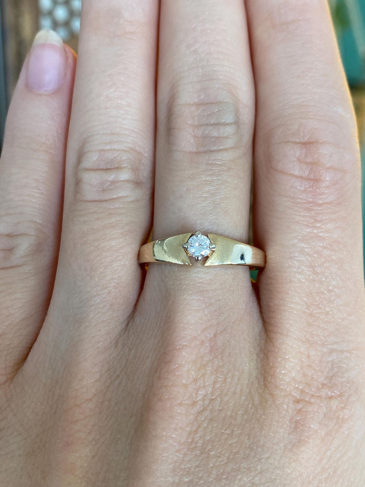 Vintage Solid 14k Yellow Gold Diamond Ring - Size 8.75