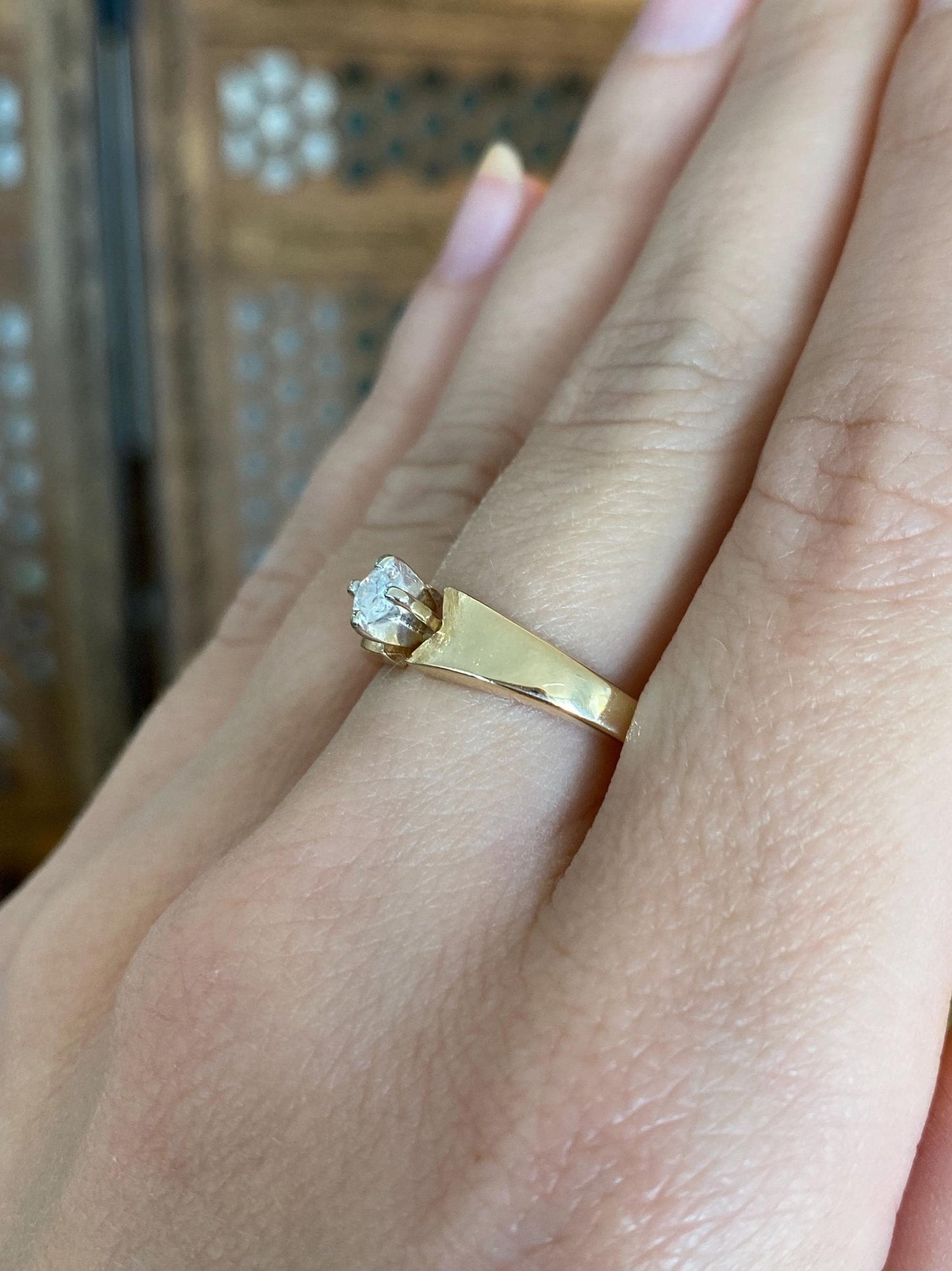 Vintage Solid 14k Yellow Gold Diamond Ring - Size 8.75