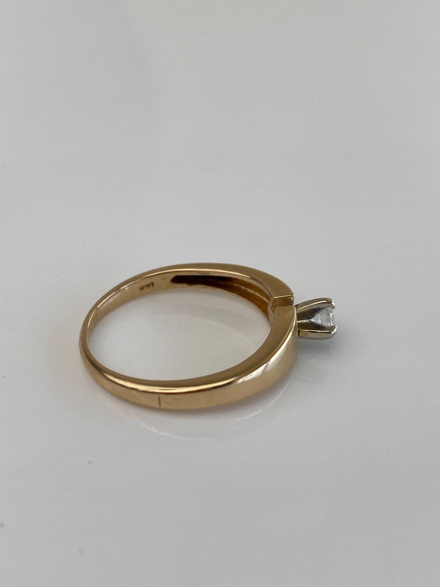 Vintage Solid 14k Yellow Gold Diamond Ring - Size 8.75