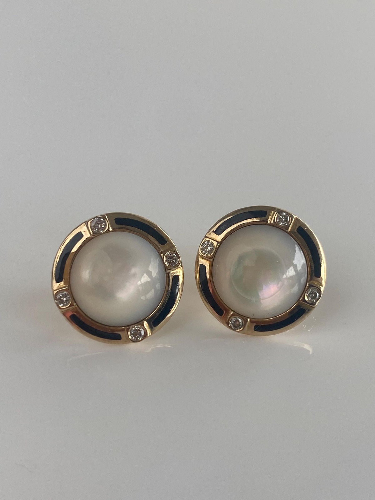 Vintage Solid 14k Yellow Gold Black Enamel Diamonds Mother of Pearl Stud Earrings