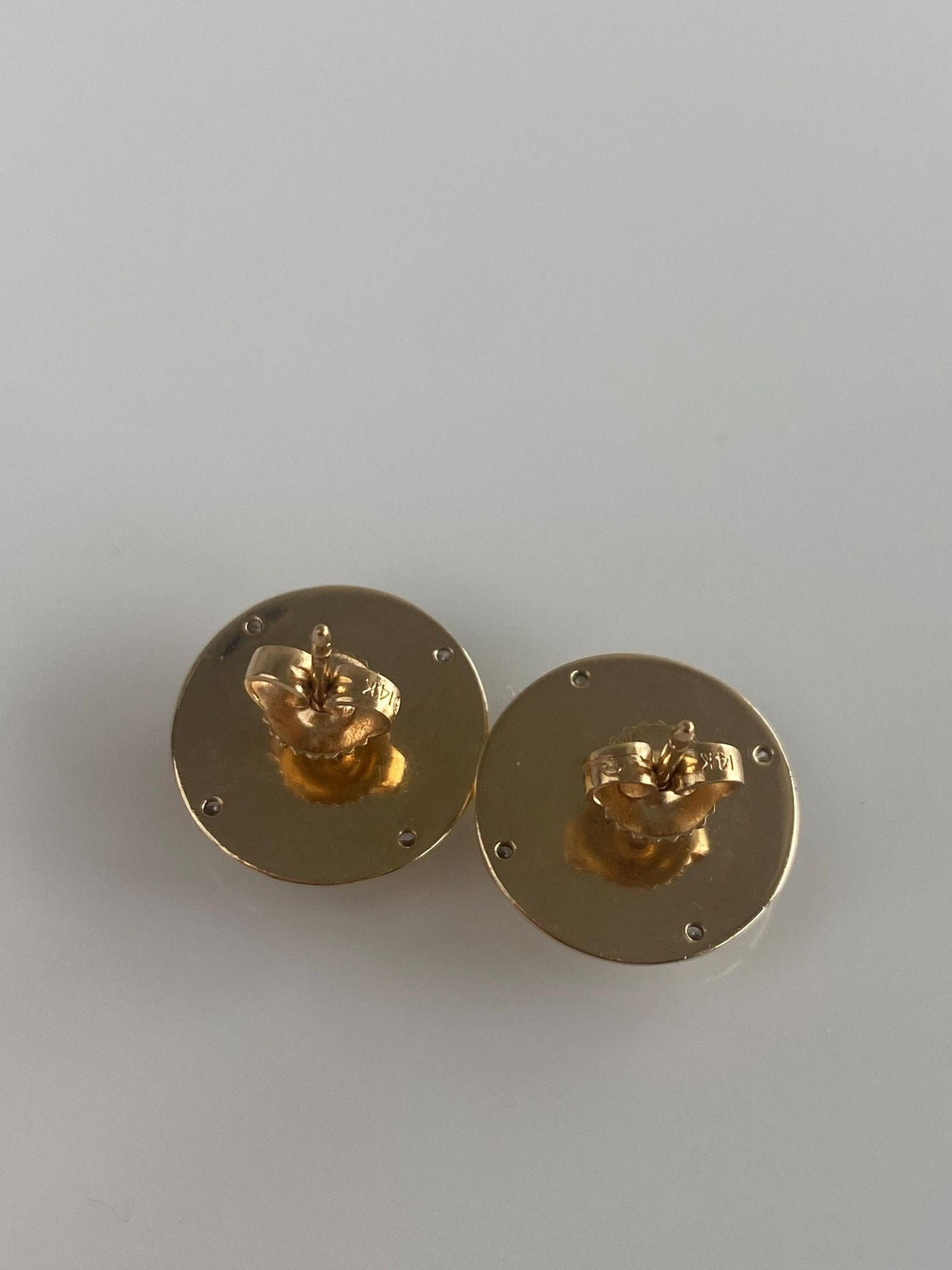 Vintage Solid 14k Yellow Gold Black Enamel Diamonds Mother of Pearl Stud Earrings