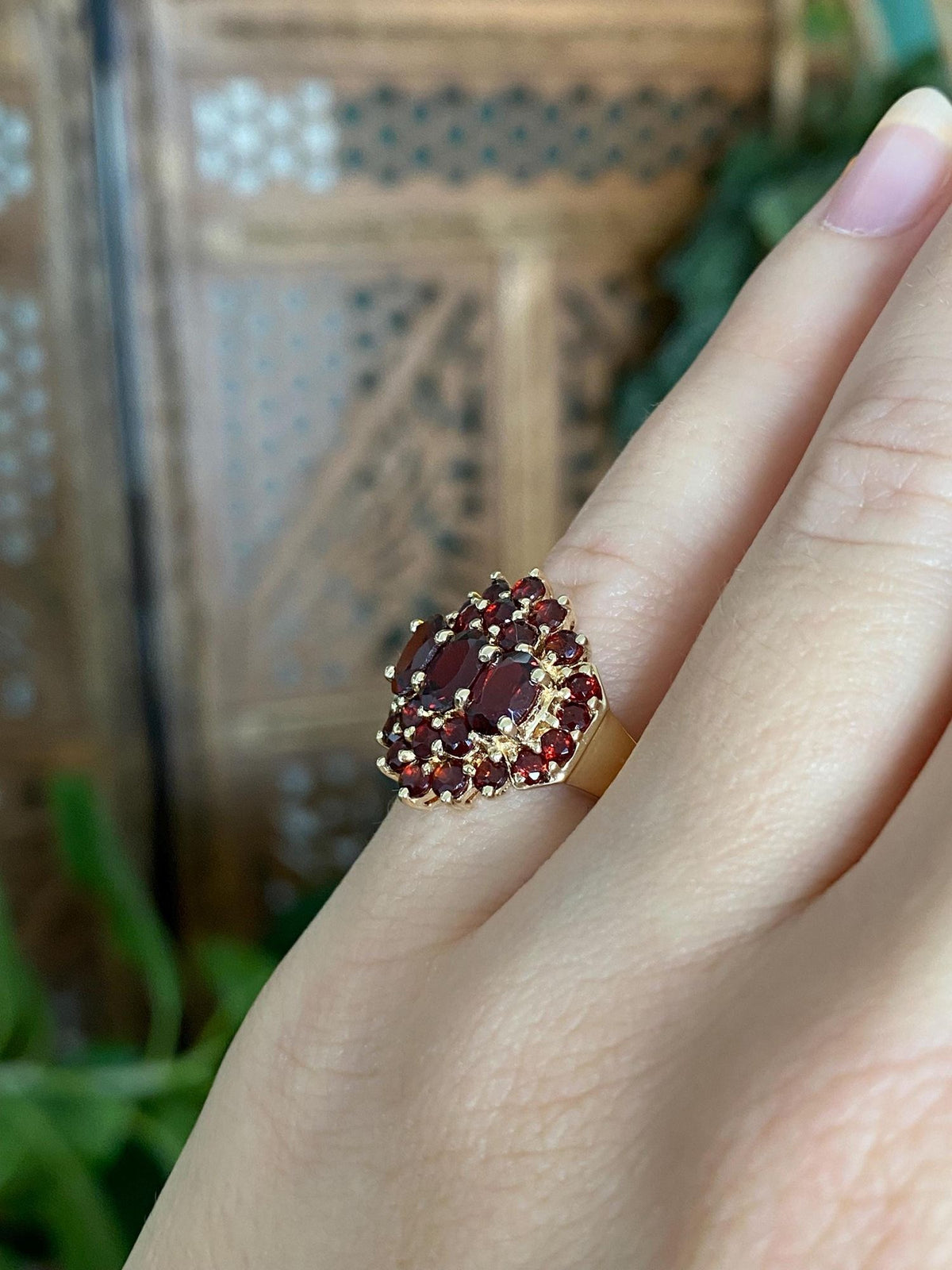Vintage Solid 10k Yellow Gold Garnet Cluster Ring - Size 4.75