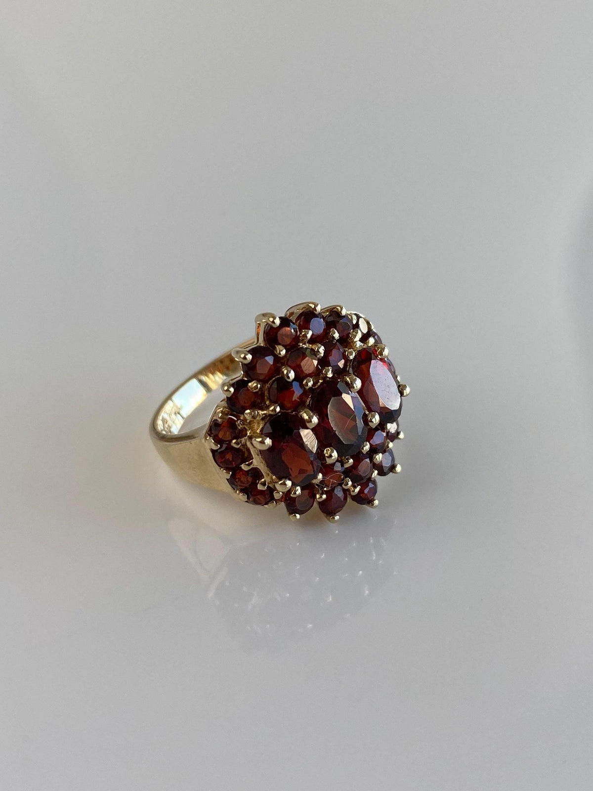 Vintage Solid 10k Yellow Gold Garnet Cluster Ring - Size 4.75