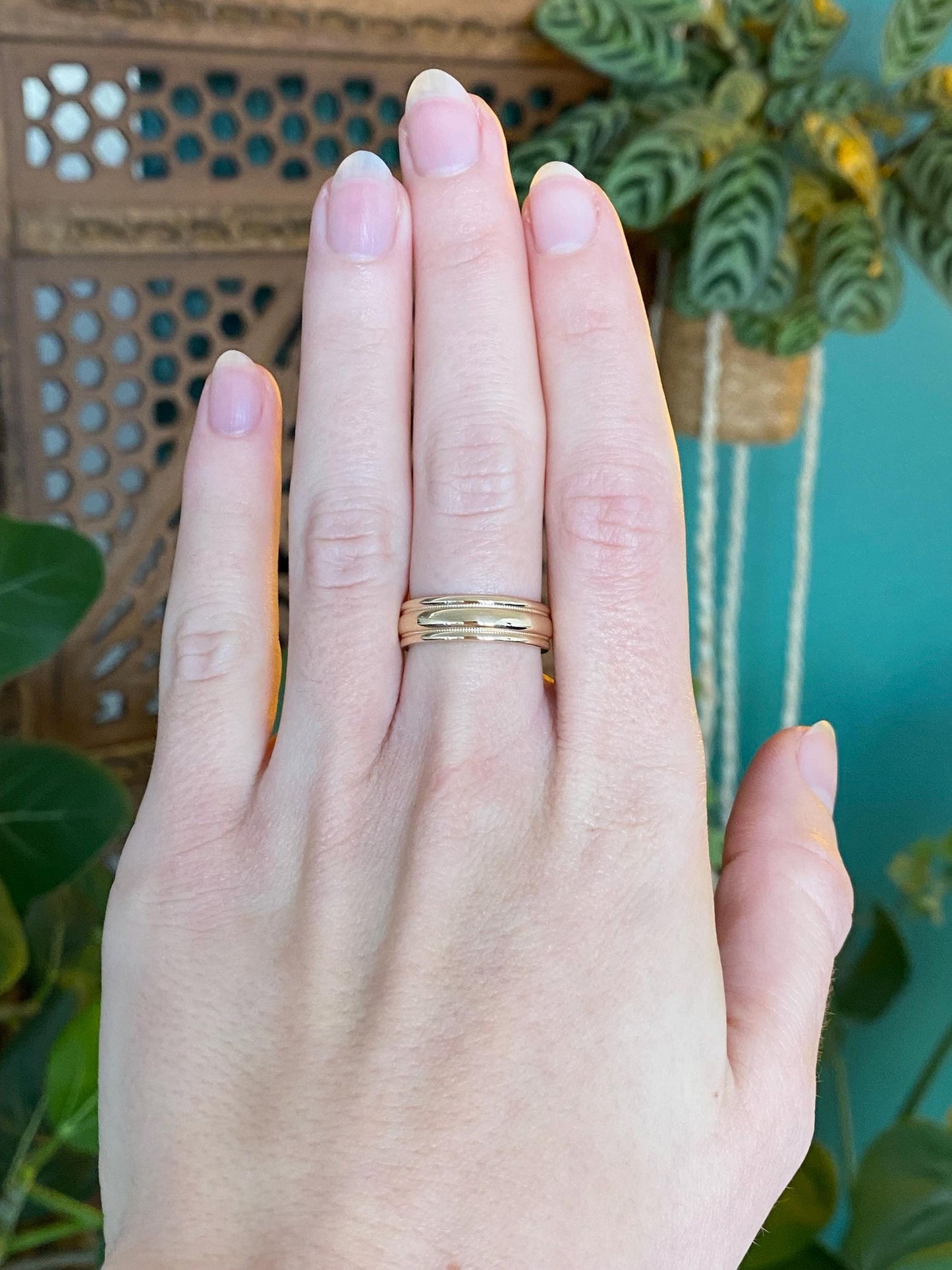 Vintage Solid 14k Yellow Gold Lined Miligrain Ring Band - Size 6.25